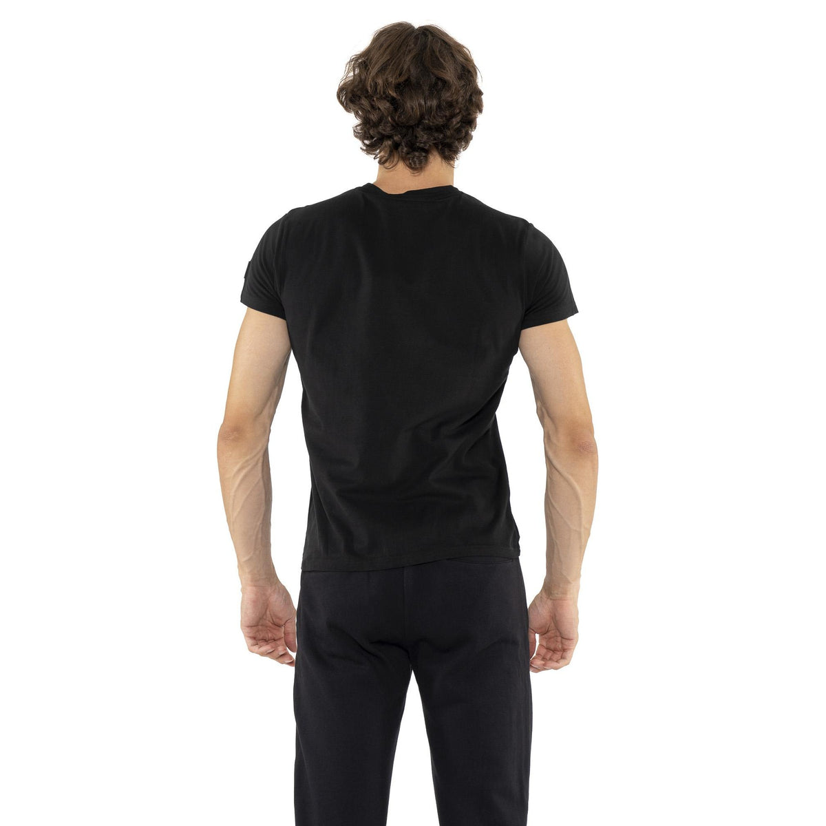 MAN_SHORT_SLEEVES_TECH_M6020S9J36_09_Image_5