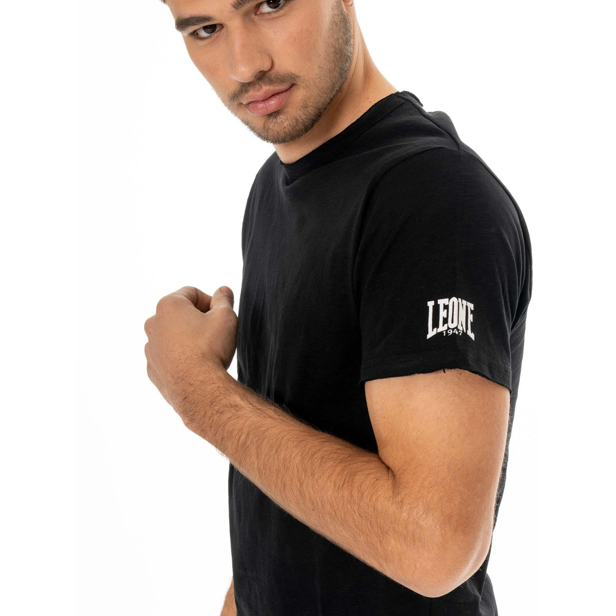 MAN_SHORT_SLEEVES_URBAN_M5651S10J24_09_Image_4