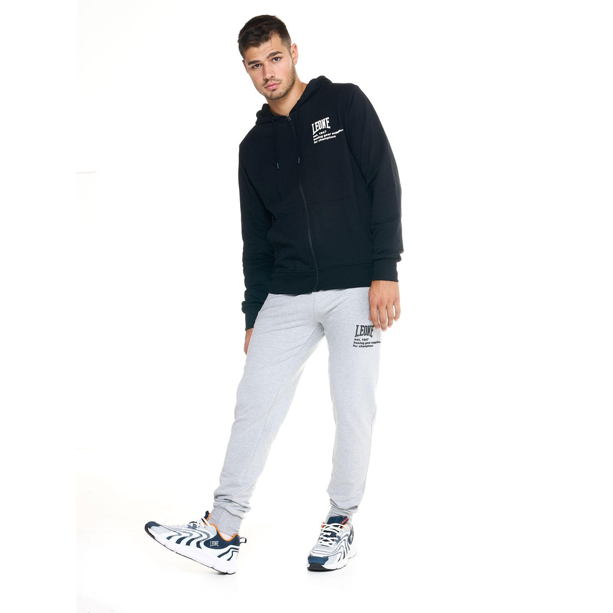 MAN_SWEATPANTS_ACTIVE_M5010P7F01_04_Image_3