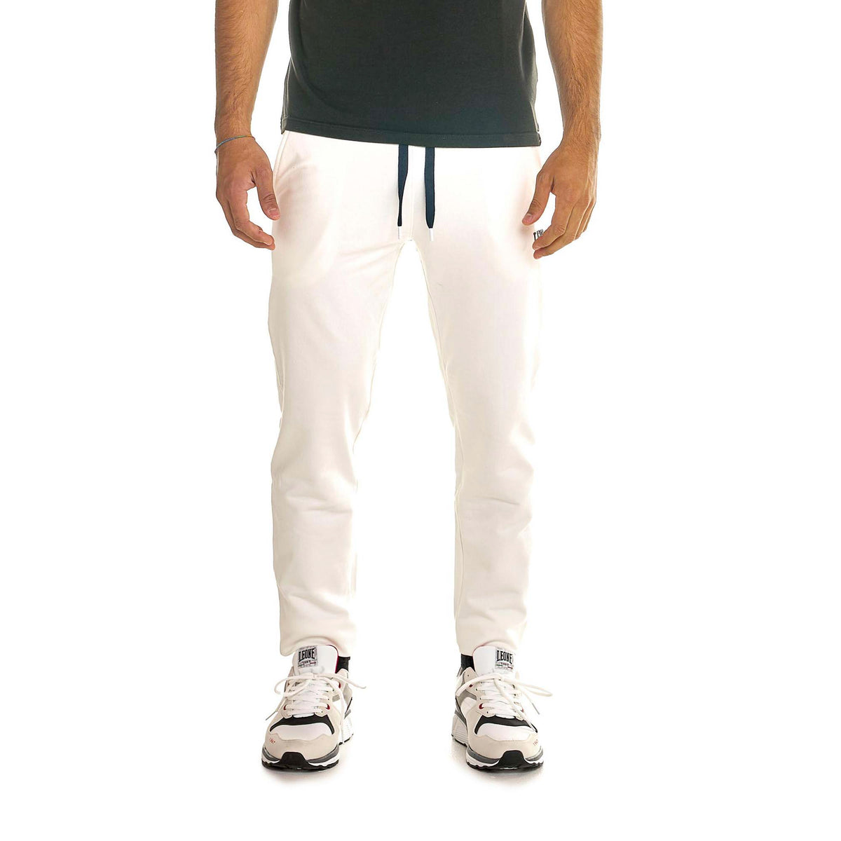 MAN_SWEATPANTS_BASIC_SMALL_LOGO_LSM3004_01_Image_1
