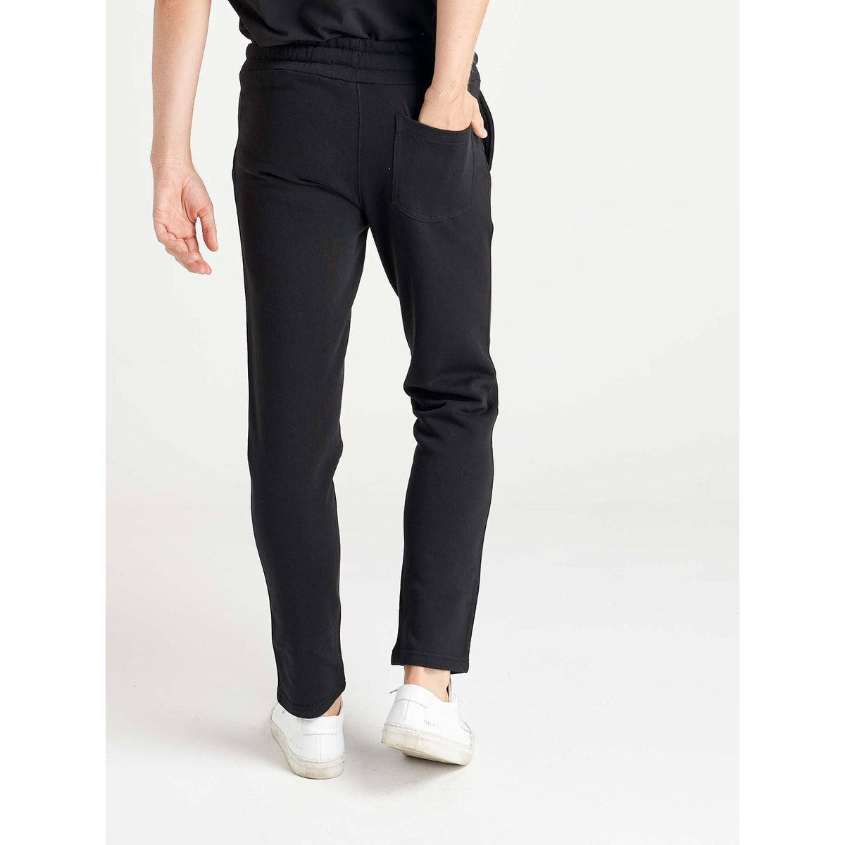 MAN_SWEATPANTS_BASIC_SMALL_LOGO_LSM3004_09_Image_5