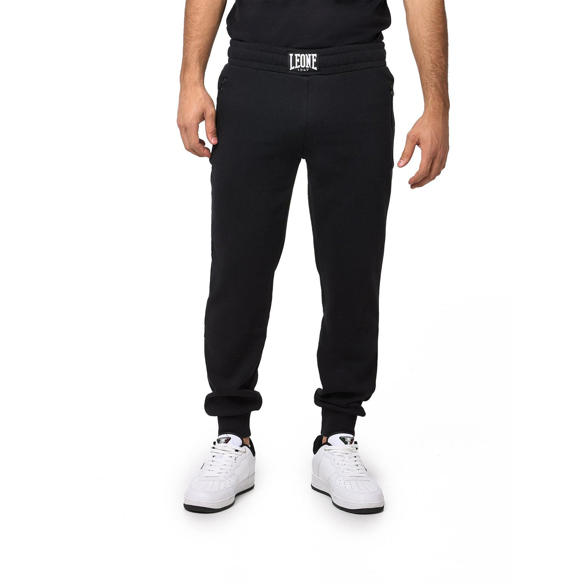 MAN_SWEATPANTS_BW_M5629P8F47_09_Image_2