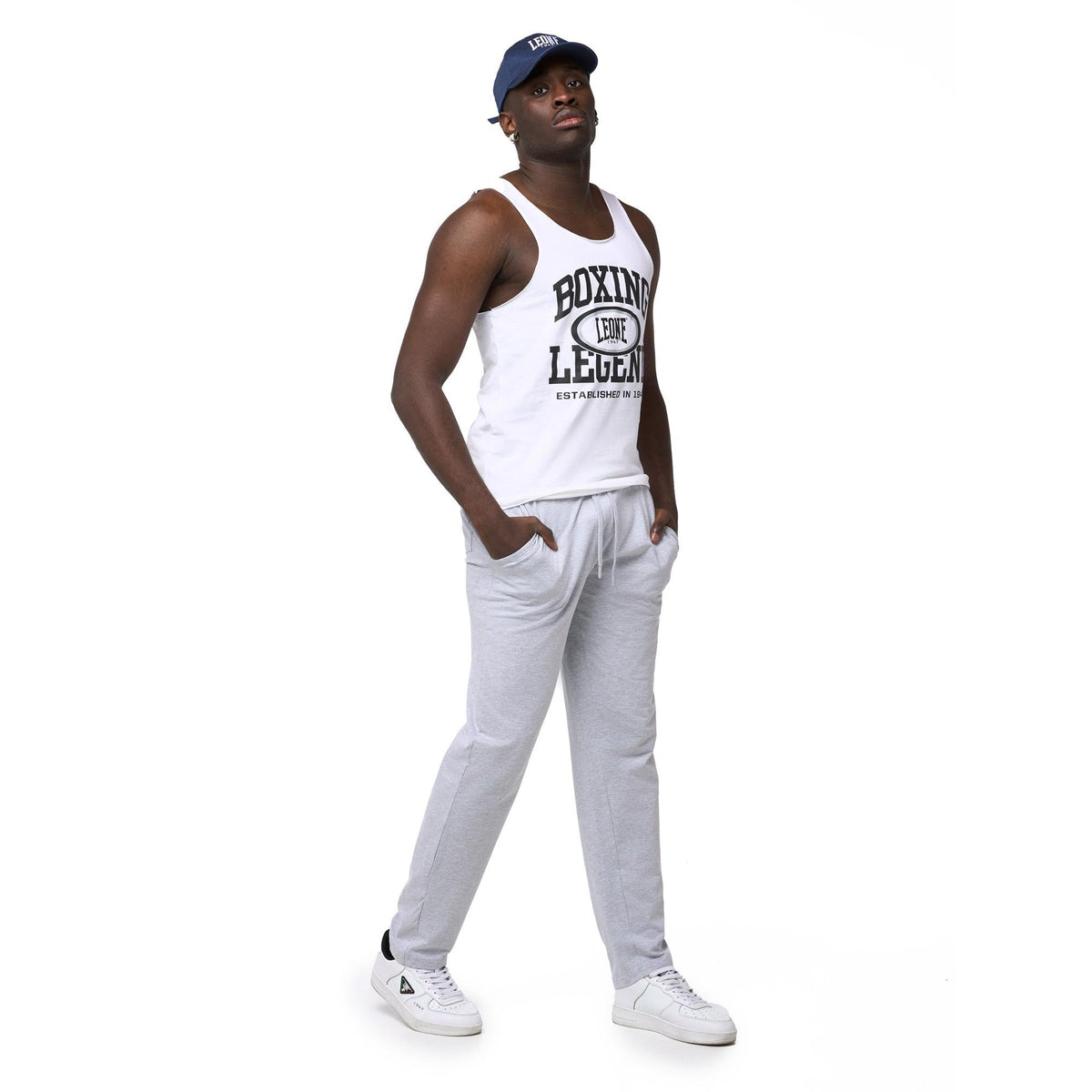 MAN_SWEATPANTS_EMBRO_M5617P8J01_04_Image_4
