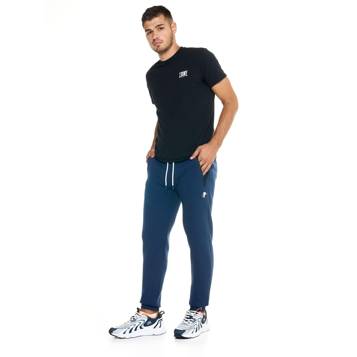 MAN_SWEATPANTS_LION_1947_M5002T7F08_10_Image_3