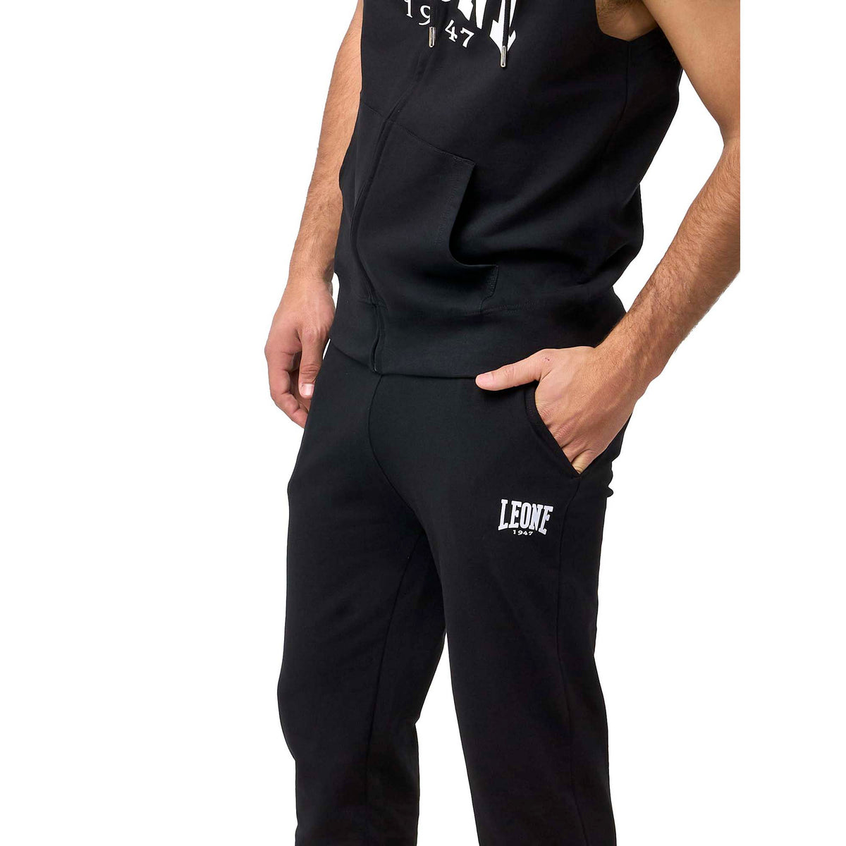 MAN_SWEATPANTS_SMALL_LOGO_M3604P10F10_09_Image_5