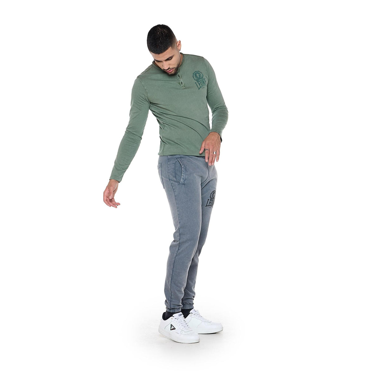 MAN_SWEATPANTS_TREATMENTS_M6053P9F06_06_Image_4