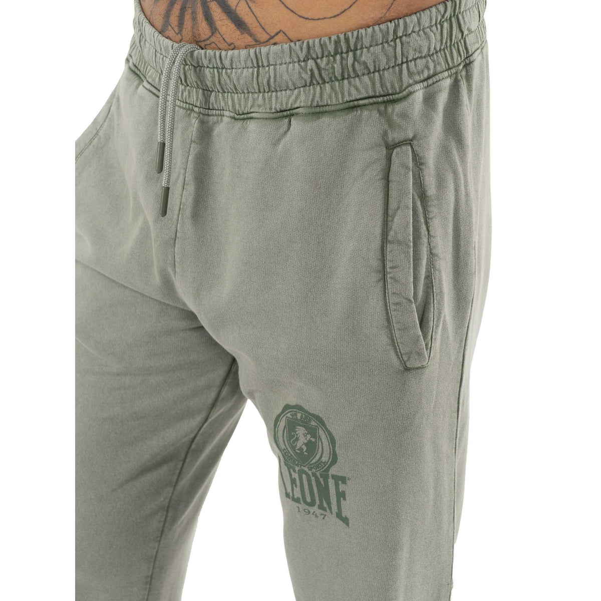 MAN_SWEATPANTS_TREATMENTS_M6053P9F06_208_Image_4