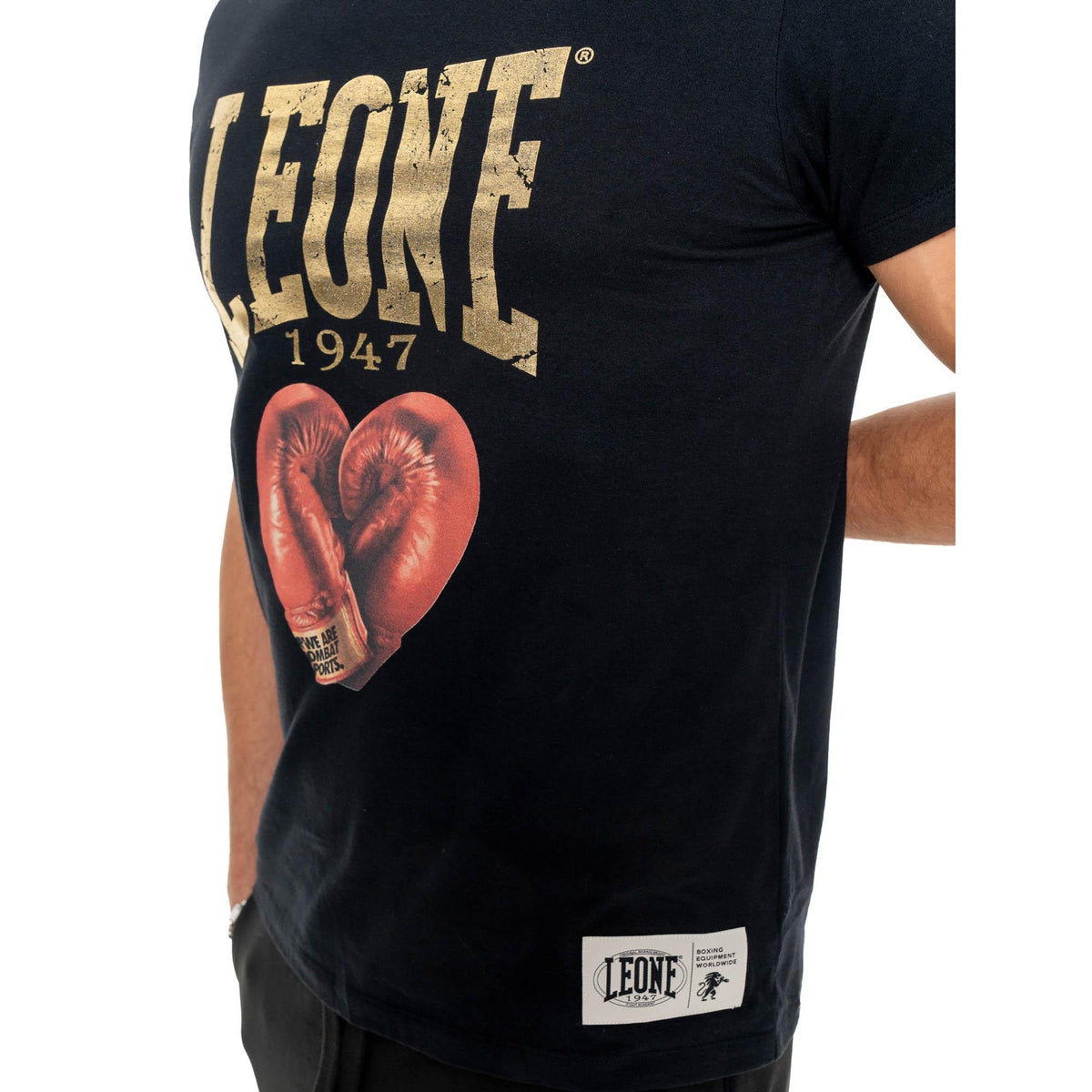 MAN_T-SHIRT_SHORT_SLEEVES_GRAPHICS_M6950S12J03_09_Image_4