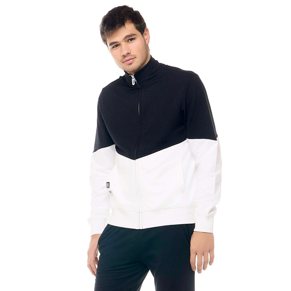MAN_TRACKSUITS_ACTIVE_M5619A8F10A_0900_Image_2