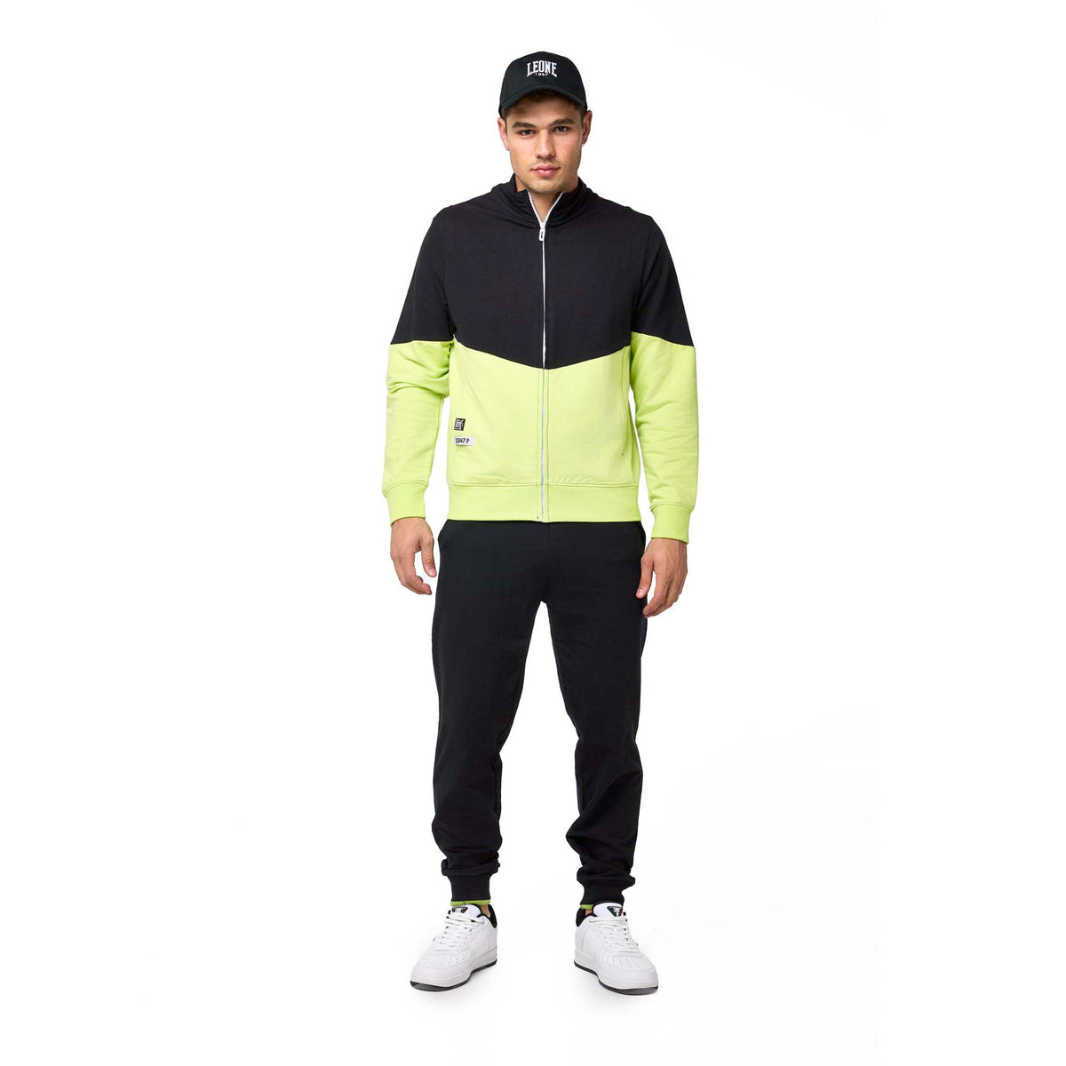 MAN_TRACKSUITS_ACTIVE_M5619A8F10A_0930N_Image_1