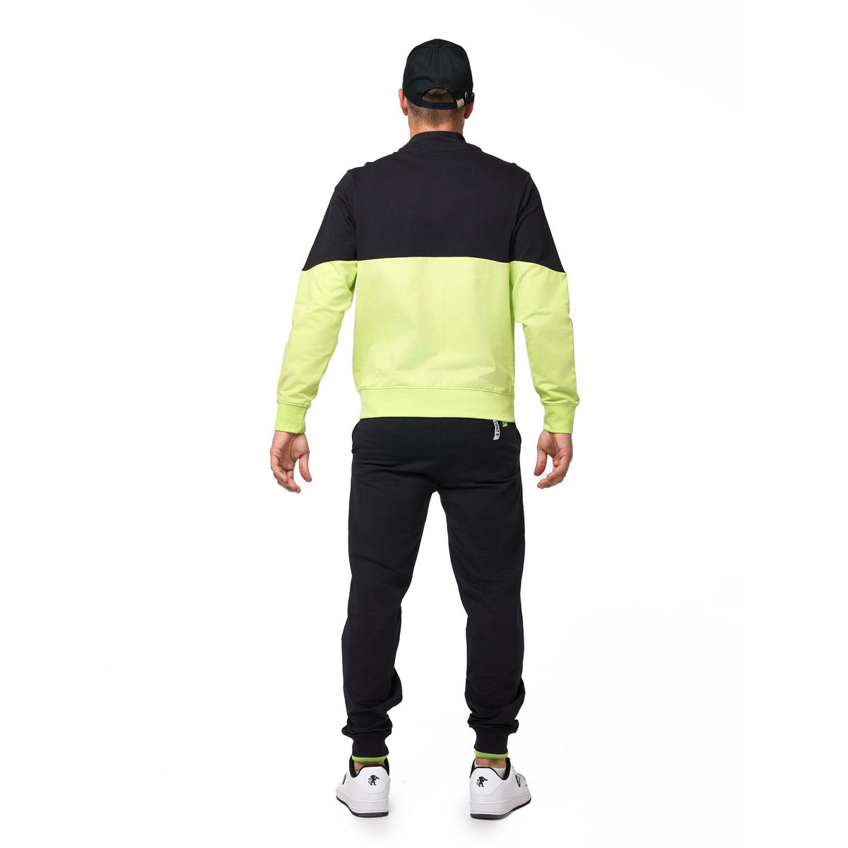 MAN_TRACKSUITS_ACTIVE_M5619A8F10A_0930N_Image_5