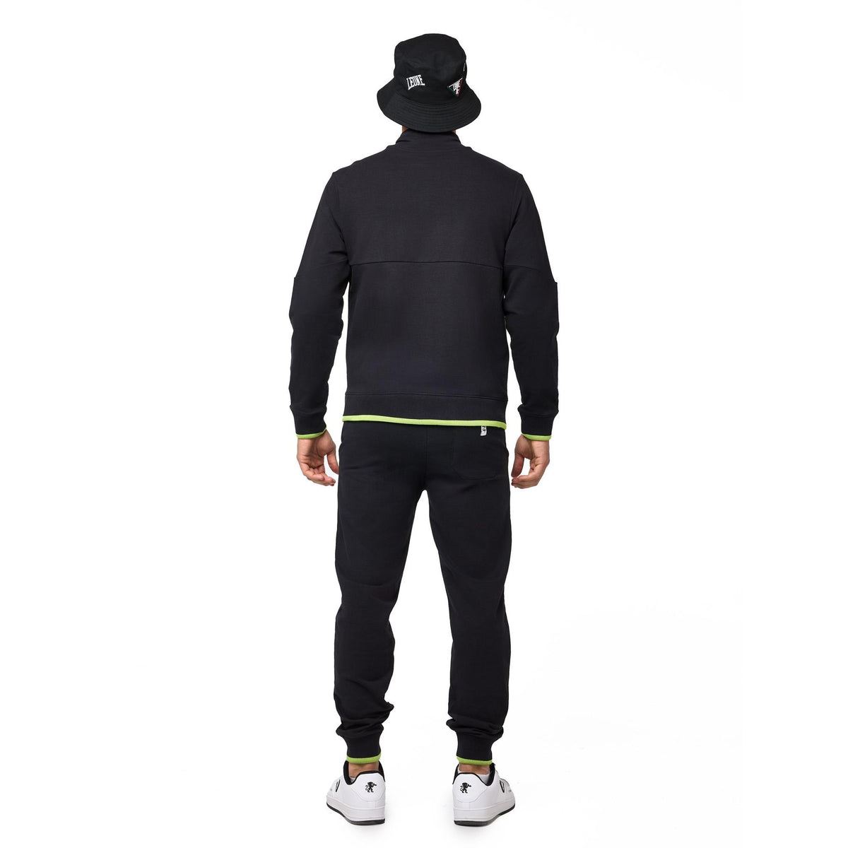 MAN_TRACKSUITS_ACTIVE_M5619A8F10A_09_Image_5