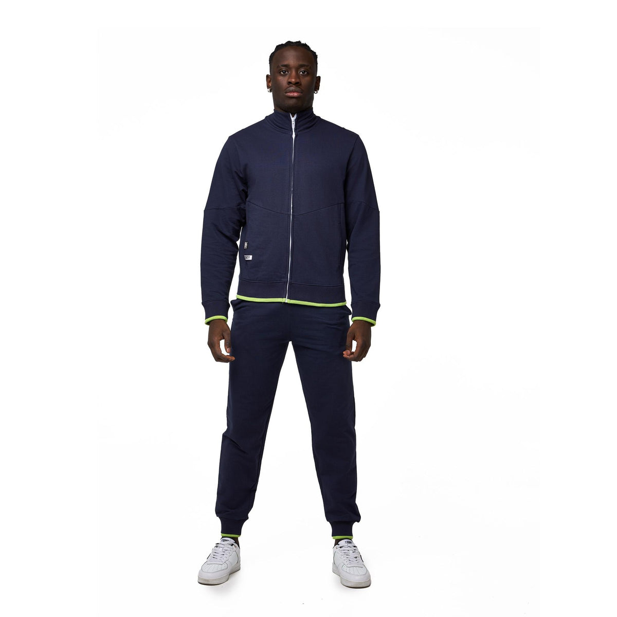MAN_TRACKSUITS_ACTIVE_M5619A8F10A_10_Image_2