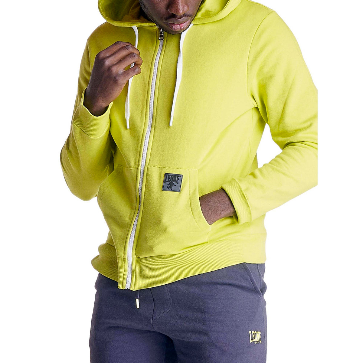 MAN_TRACKSUITS_HISTORY_M4070A5F02A_17092_Image_5