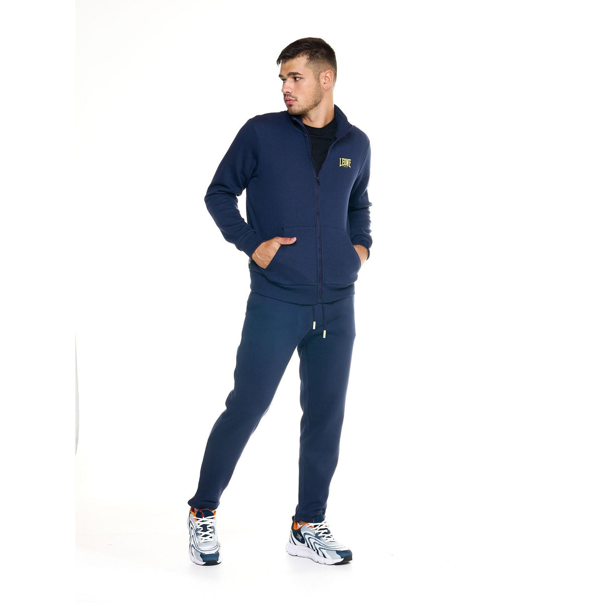 MAN_TRACKSUITS_HISTORY_M4071A5F02A_10_Image_4