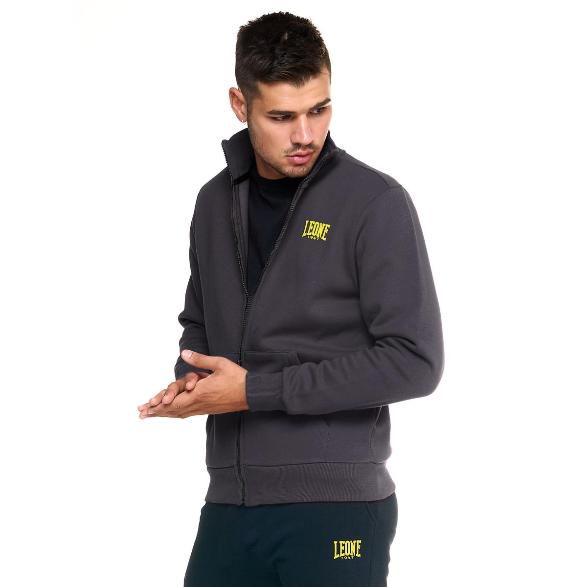 MAN_TRACKSUITS_HISTORY_M4071A5F02A_9209_Image_3
