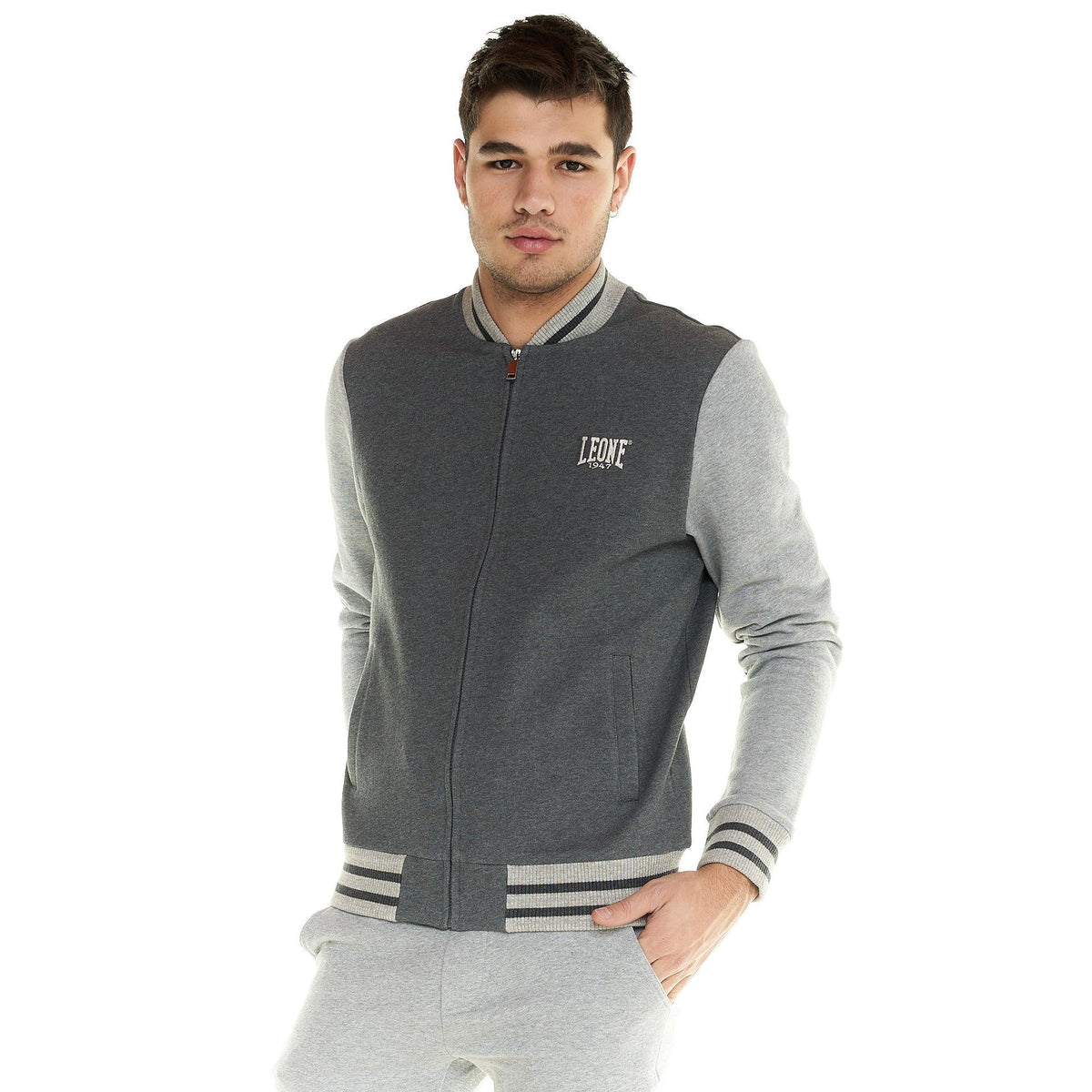 MAN_TRACKSUIT_FULL_ZIP_LIFESTYLE_M5020A7F42_08_Image_4