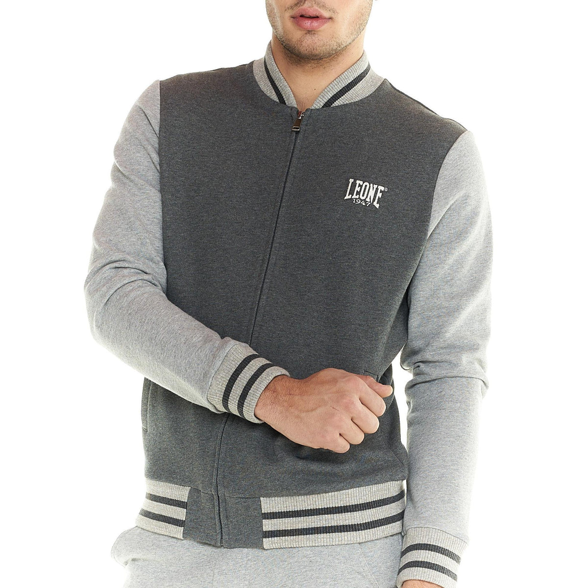 MAN_TRACKSUIT_FULL_ZIP_LIFESTYLE_M5020A7F42_08_Image_6