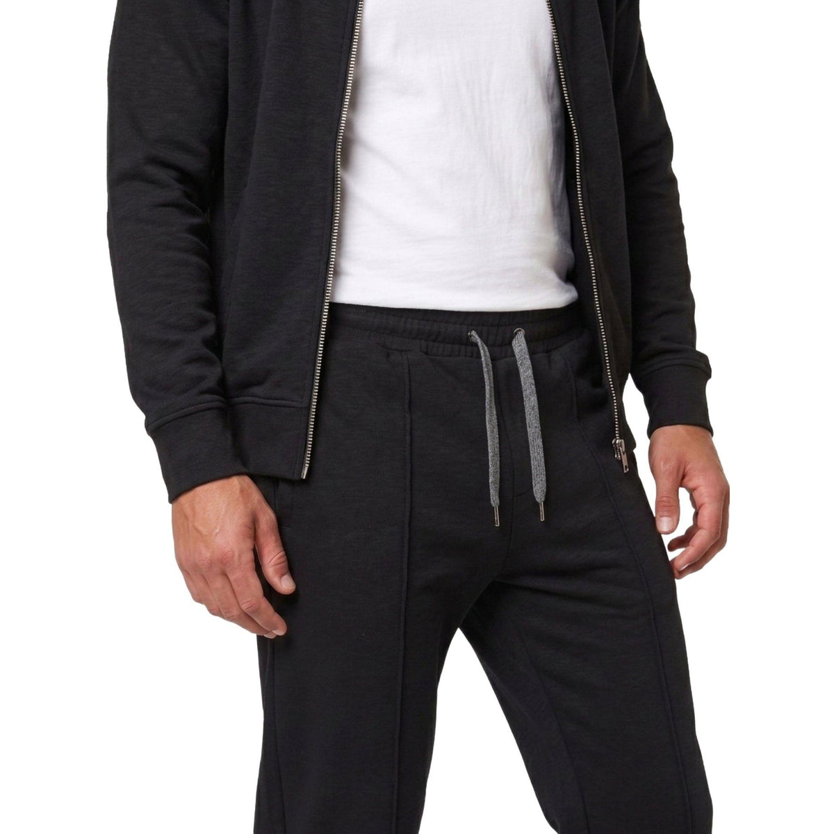MAN_TRAVELWEAR_M7245A13F47_09_Image_4