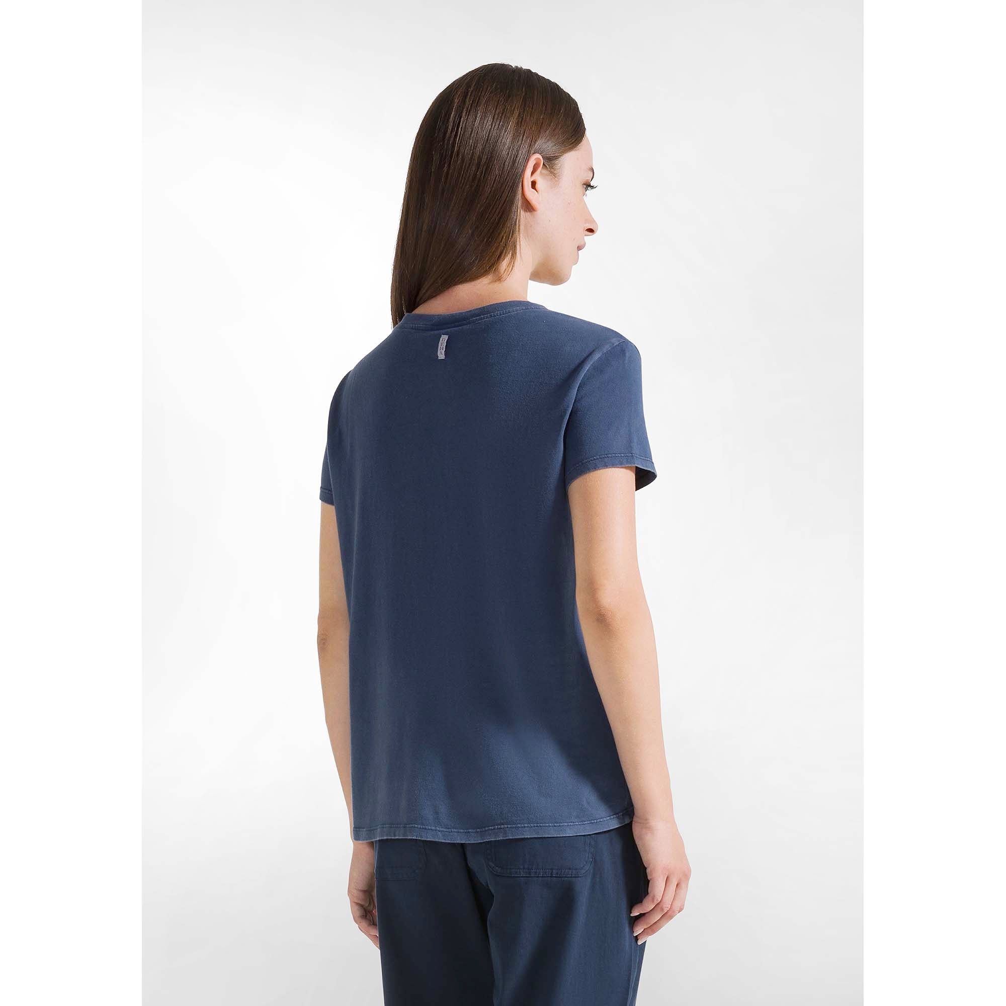 MARBLED_GRAPHIC_T-SHIRT_C12151_26525_Image_3