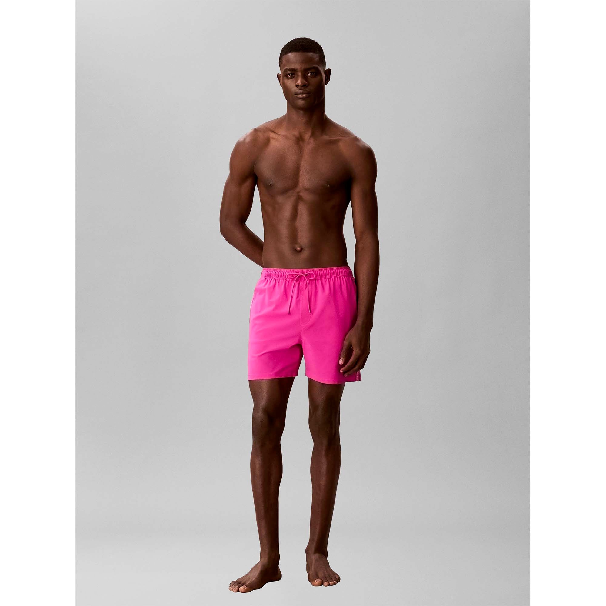 MEDIUM_DRAWSTRING_CORE_LV00N61002_MKT_Image_5