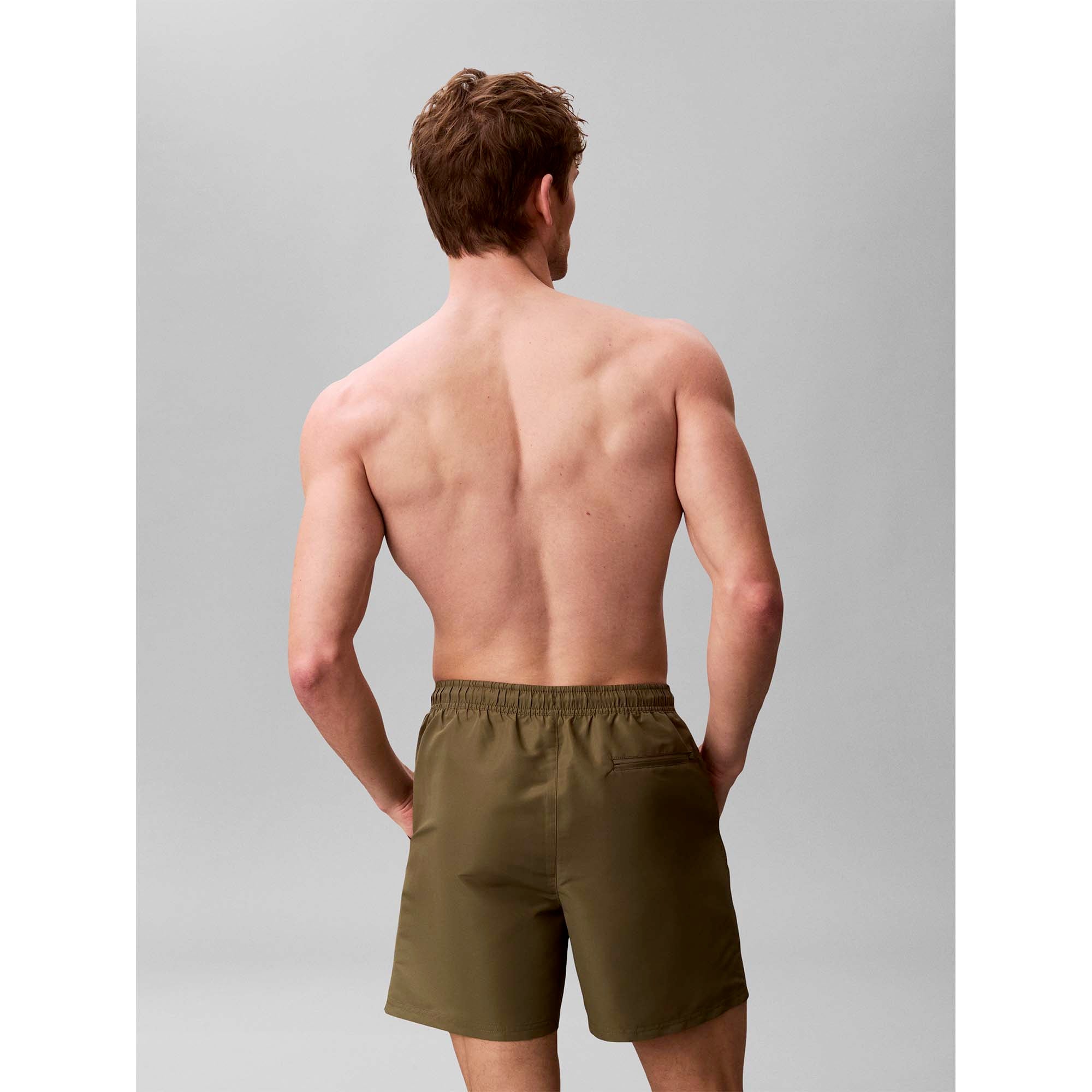 MEDIUM_DRAWSTRING_LV00N61047_PLI_Image_3