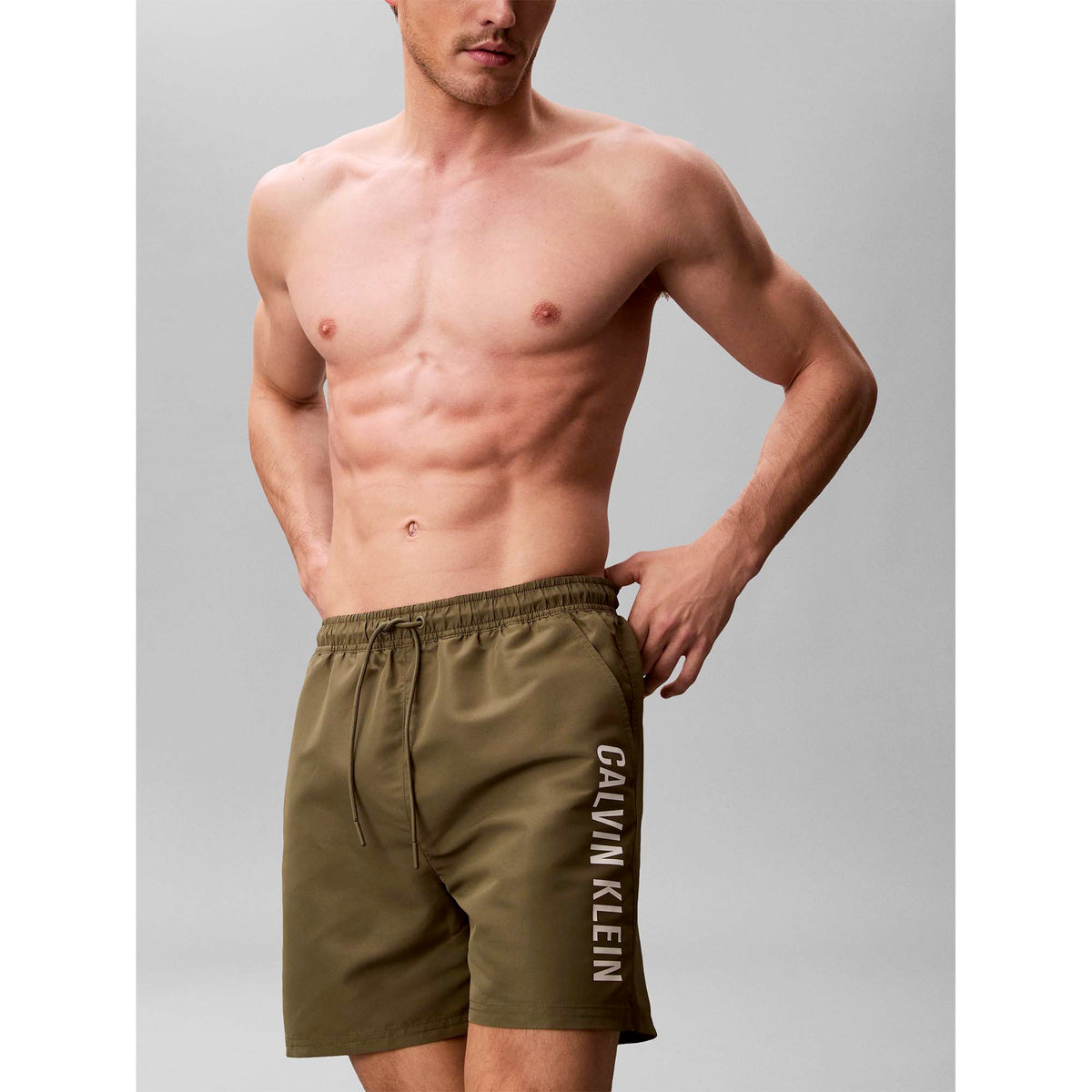 MEDIUM_DRAWSTRING_LV00N61047_PLI_Image_5