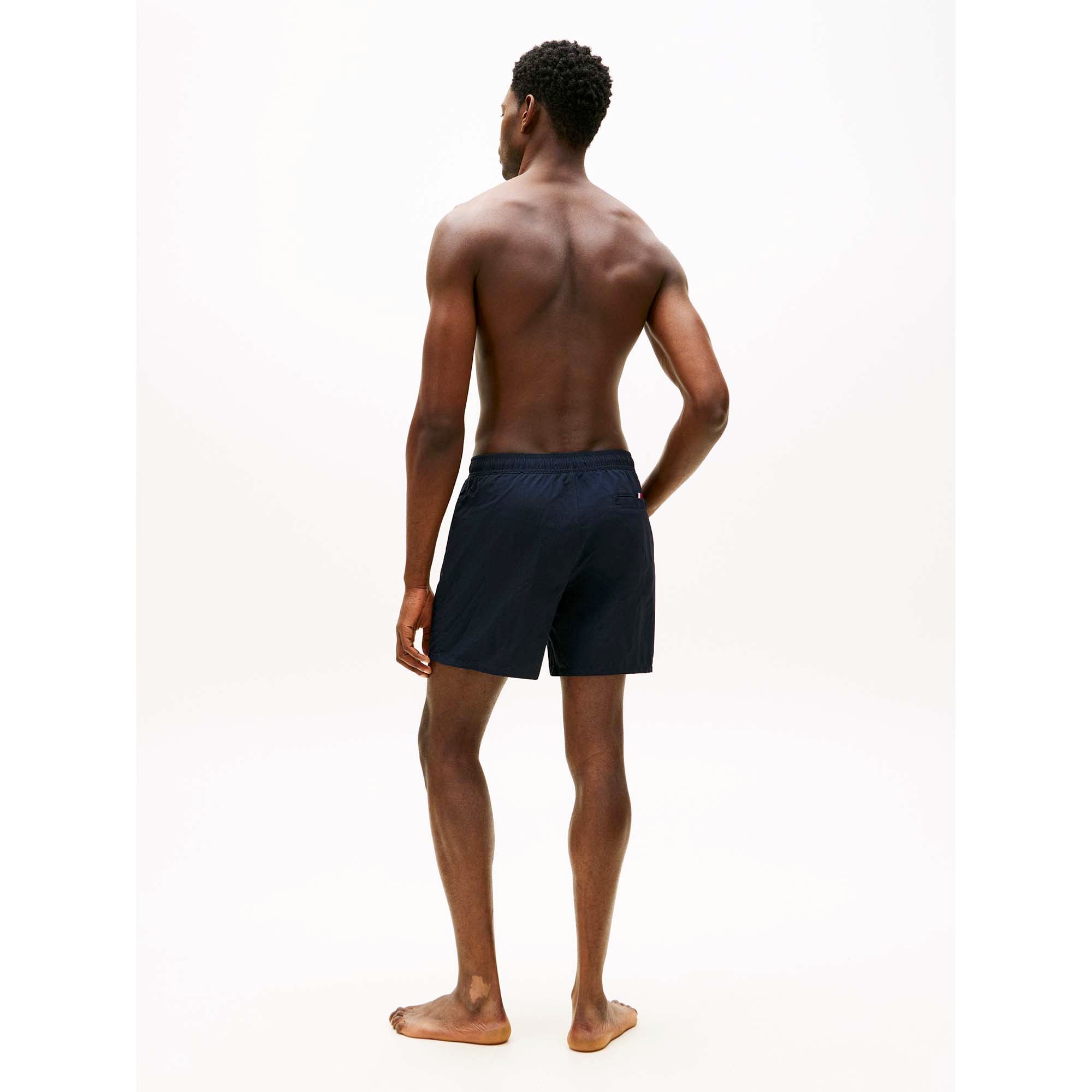 MEDIUM_DRAWSTRING_zip_pocket_UM0UM03748_DW5_Image_3