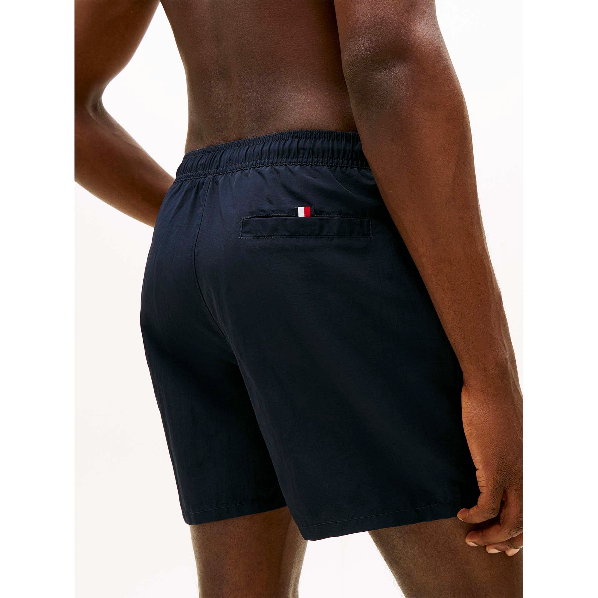 MEDIUM_DRAWSTRING_zip_pocket_UM0UM03748_DW5_Image_4