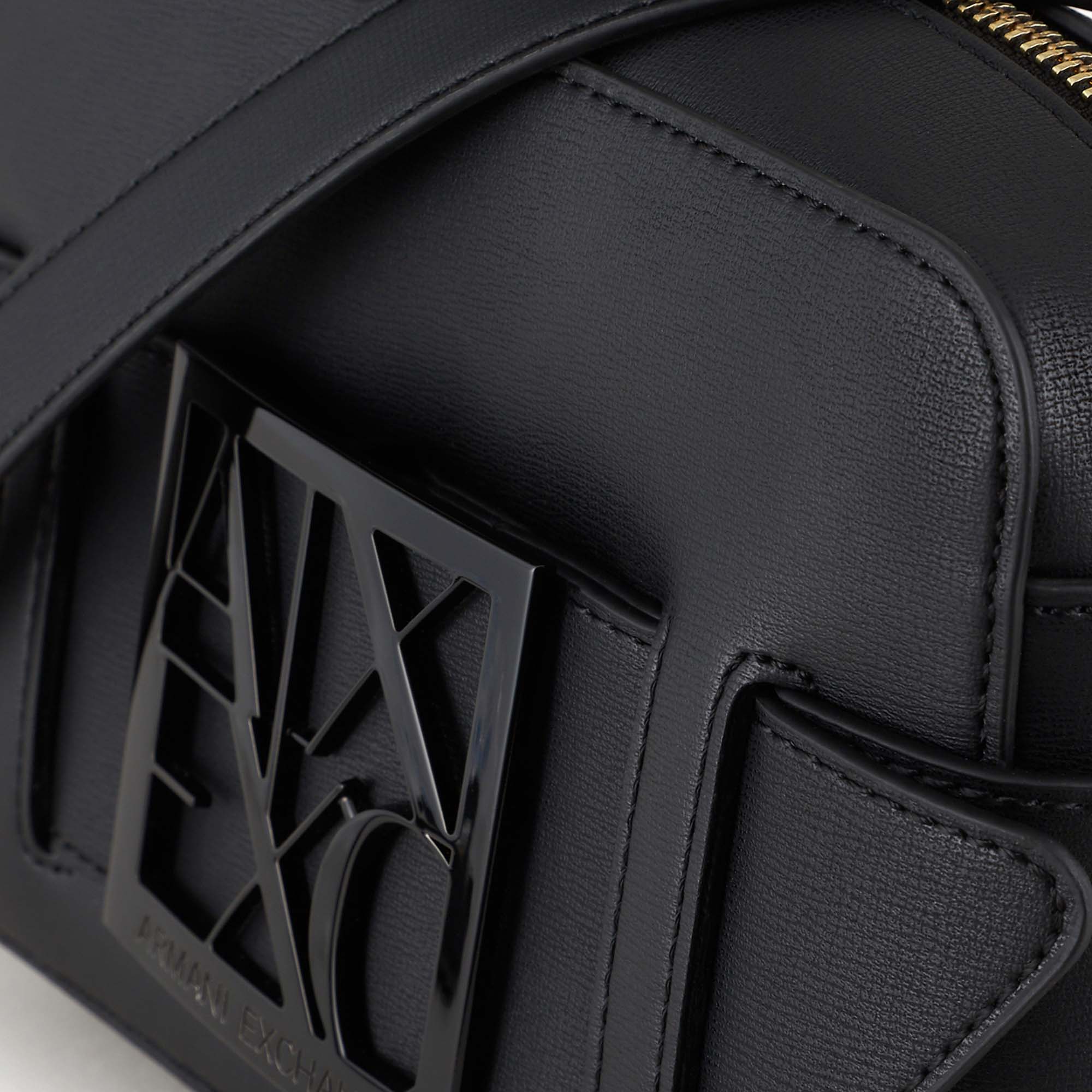 MESSENGER_BAG_9426990A874_00020_Image_5