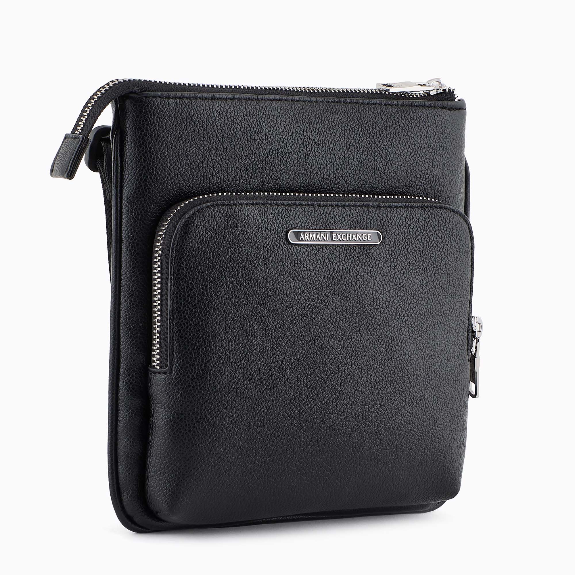 MESSENGER_BAG_XM000846AF12134_UC001_Image_2