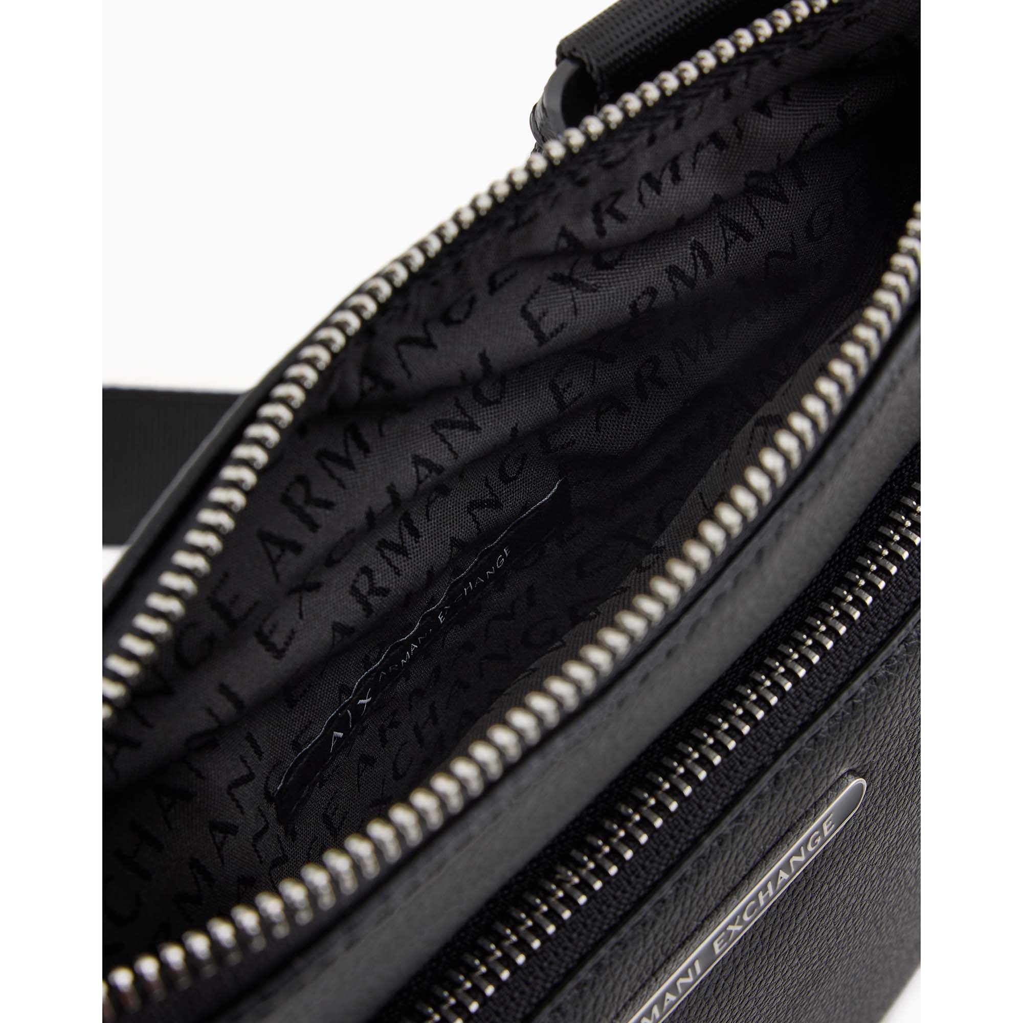 MESSENGER_BAG_XM000846AF12134_UC001_Image_4