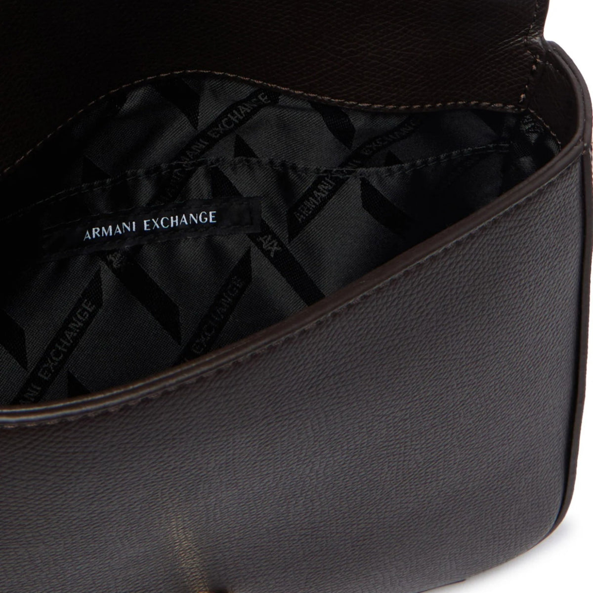 MESSENGER_BAG_XW002169AF19895_U6032_Image_5