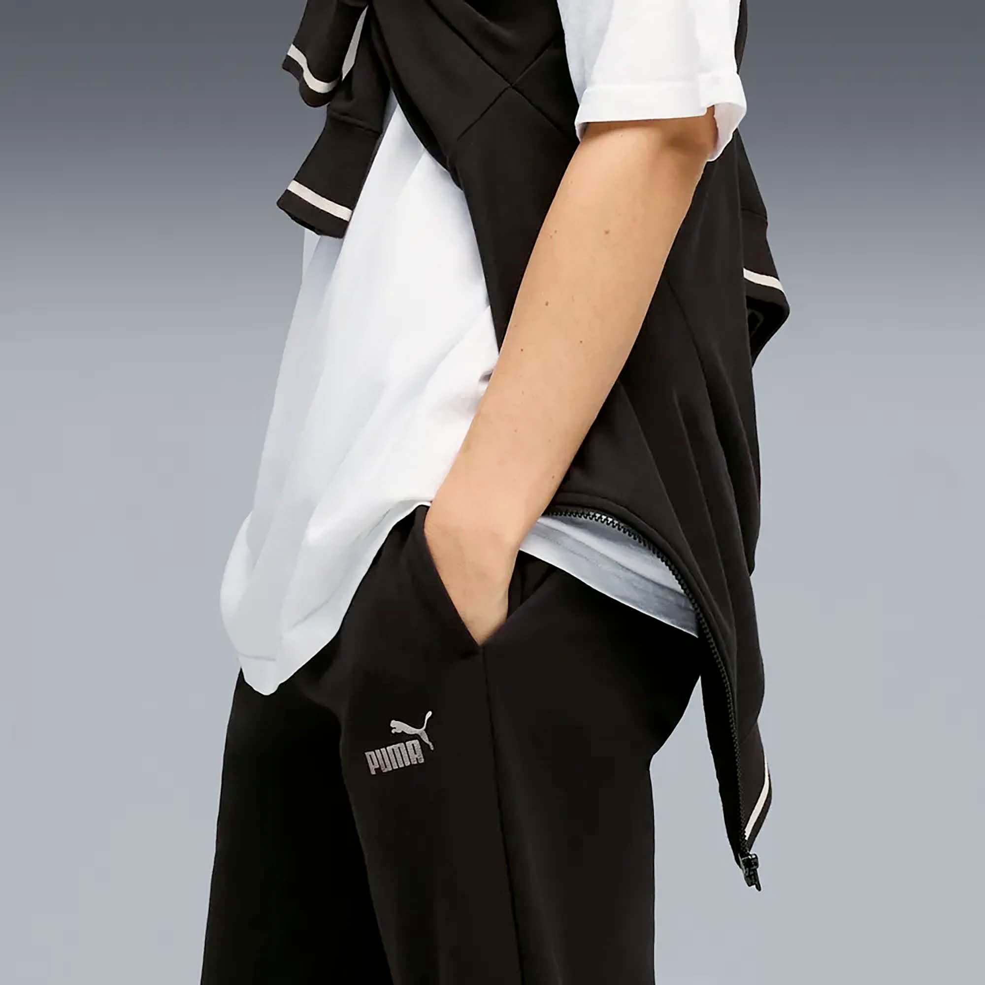 METALLIC_FULL-ZIP_TRACKSUIT_TR_CL_691906_01_Image_4
