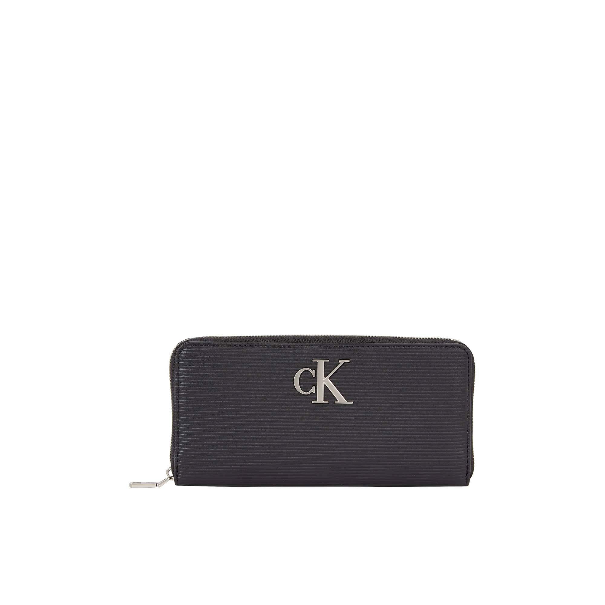 MINIMAL_MONOGRAM_ZIP_AROUND_T_K60K611269_BDS_Image_4