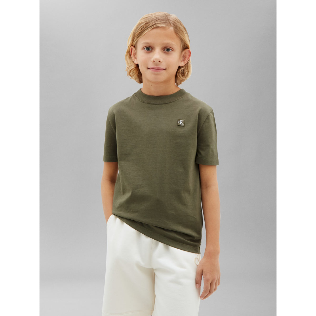 MINI_BADGE_REG_T-SHIRT_LV1CKTJA27T_LDY_Image_2