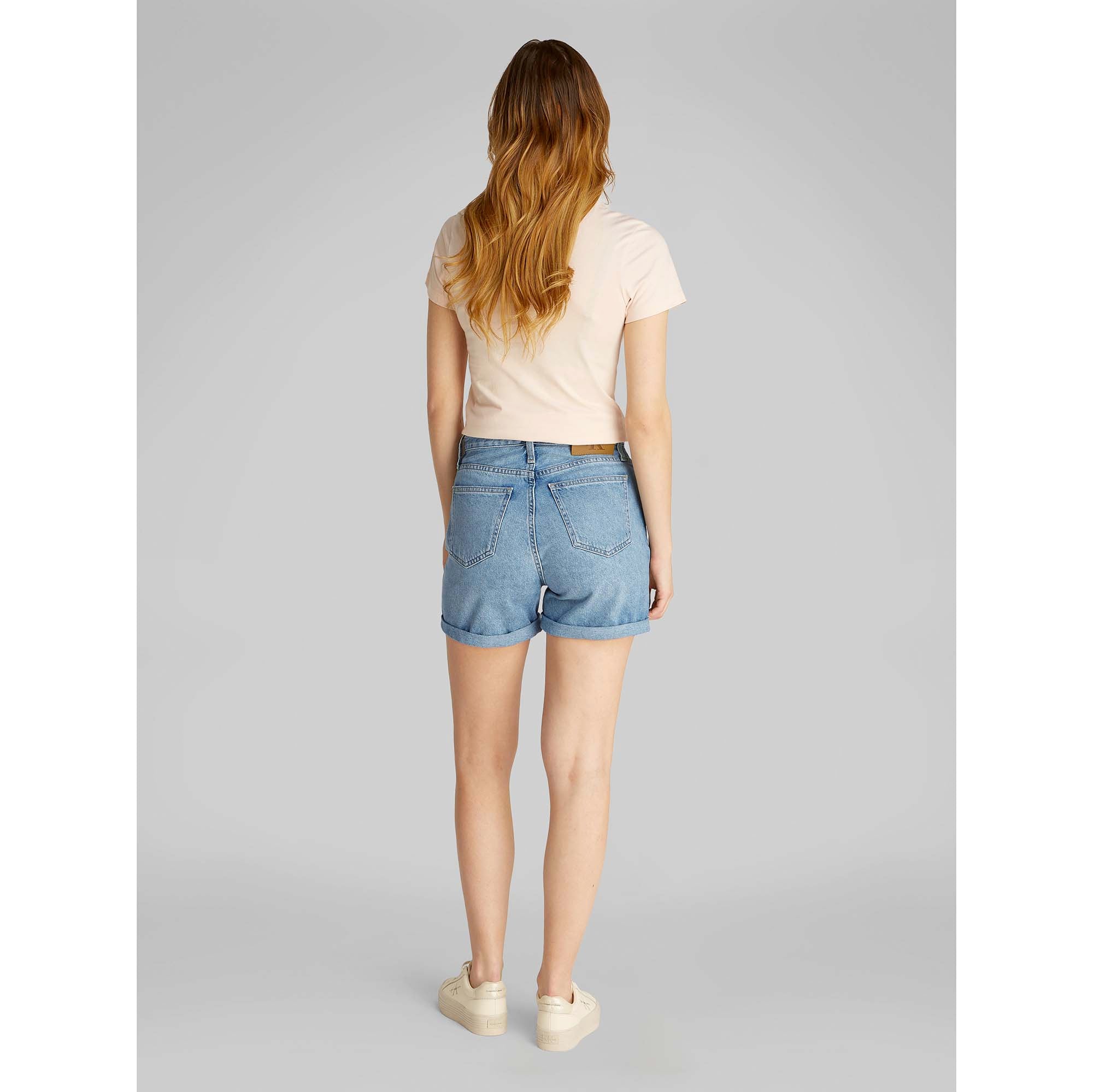 MOM_SHORT_J20J225152_1AA_Image_4