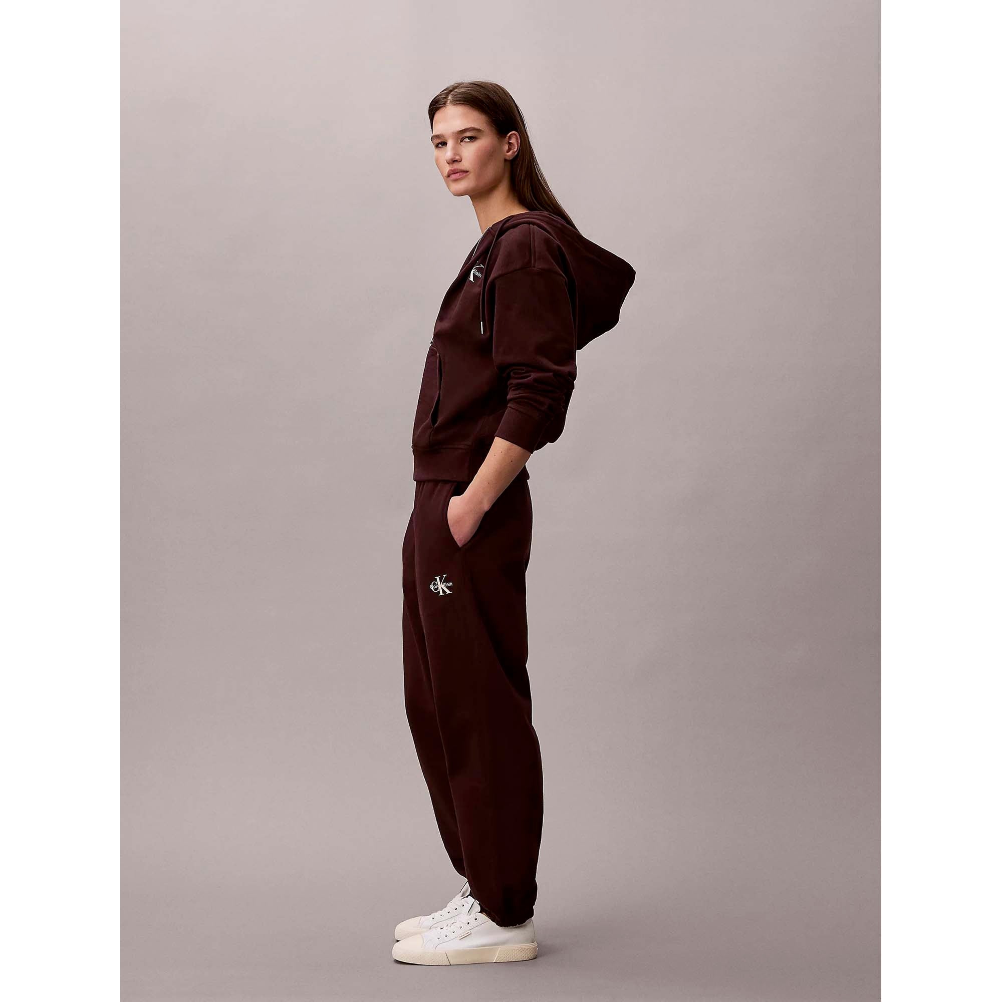 MONOLOGO_FRENCH_TERR_LV047B235G_2E8_Image_3