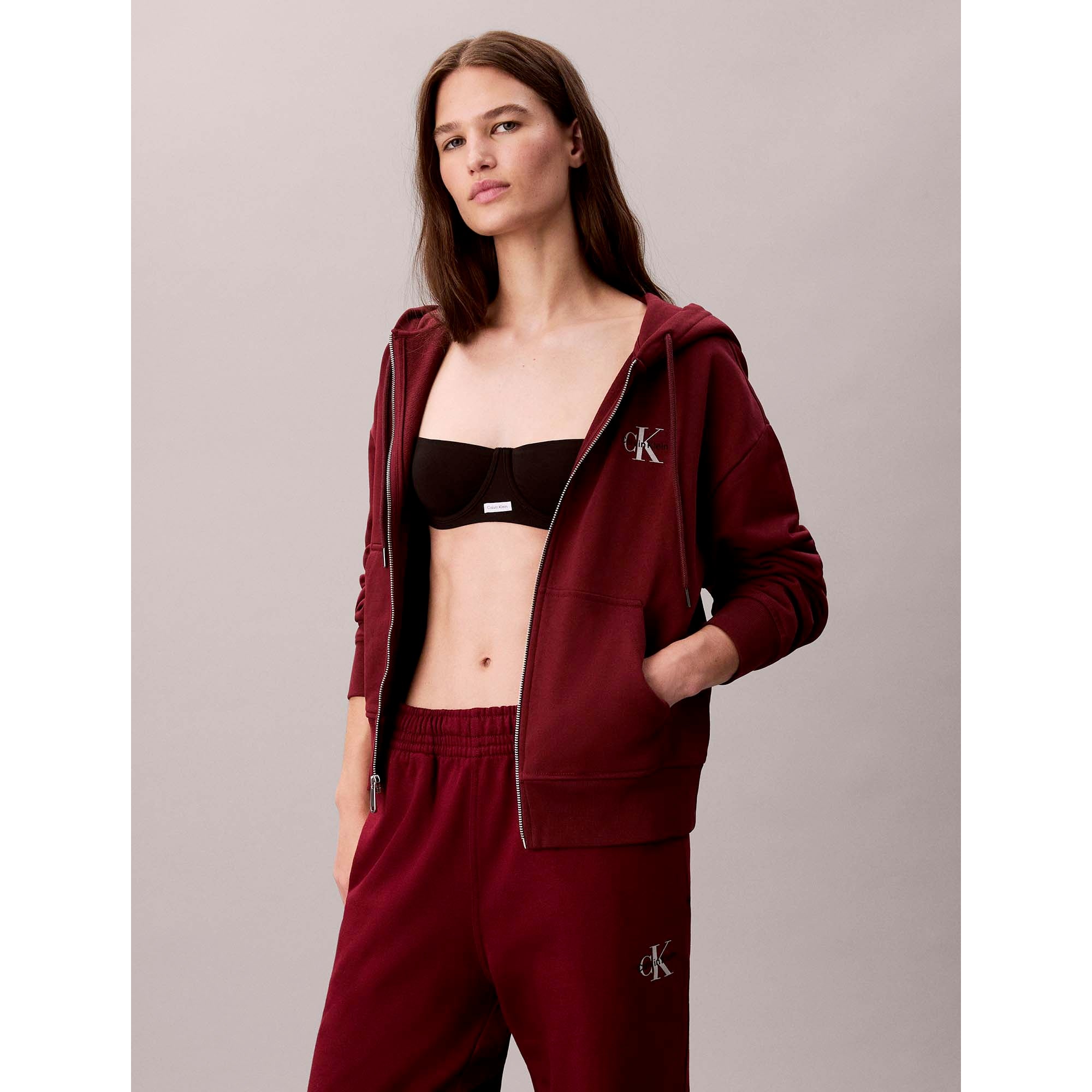 MONOLOGO_FRENCH_TERR_LV047B235G_WCV_Image_4