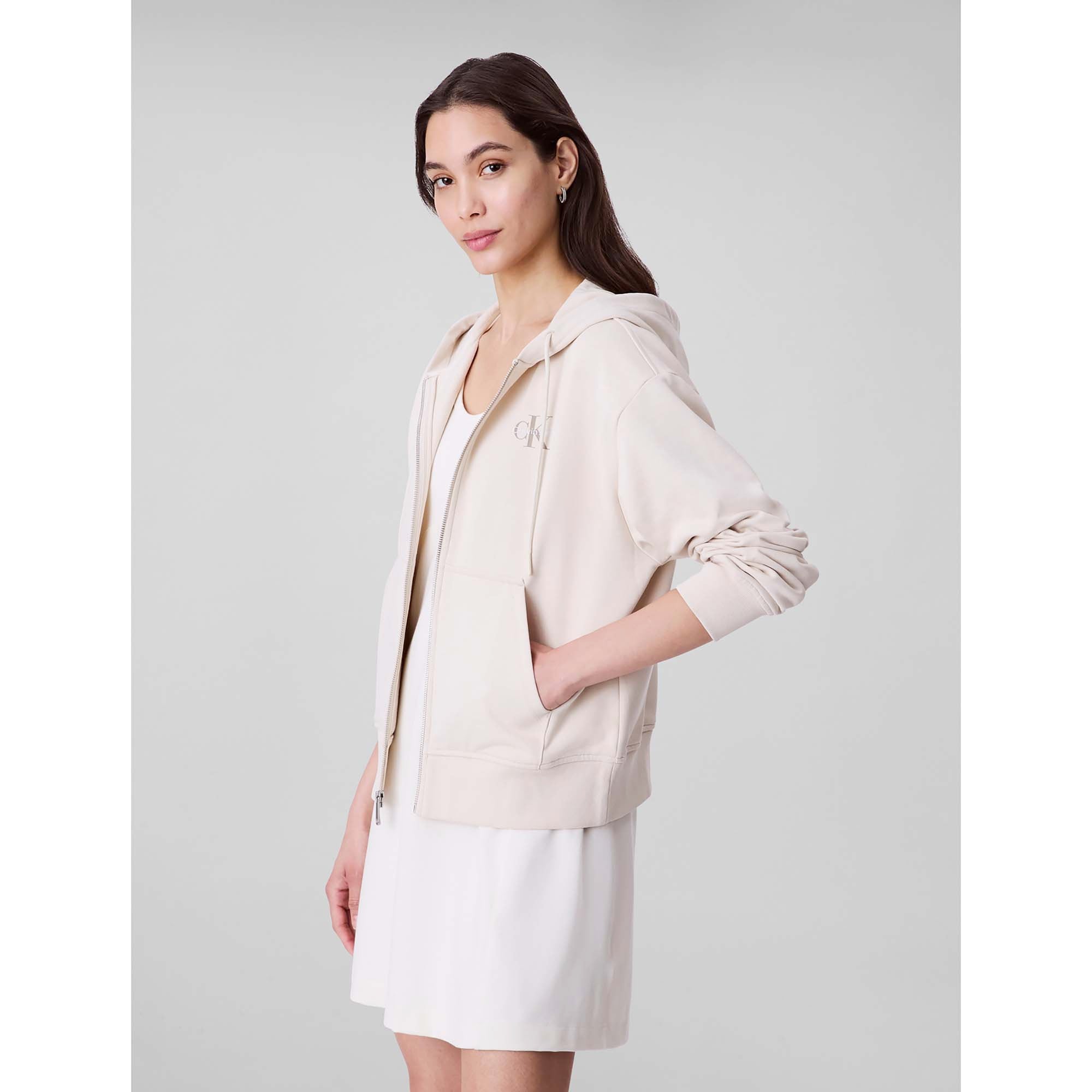 MONOLOGO_FRENCH_TERR_LV047B270G_ACG_Image_3