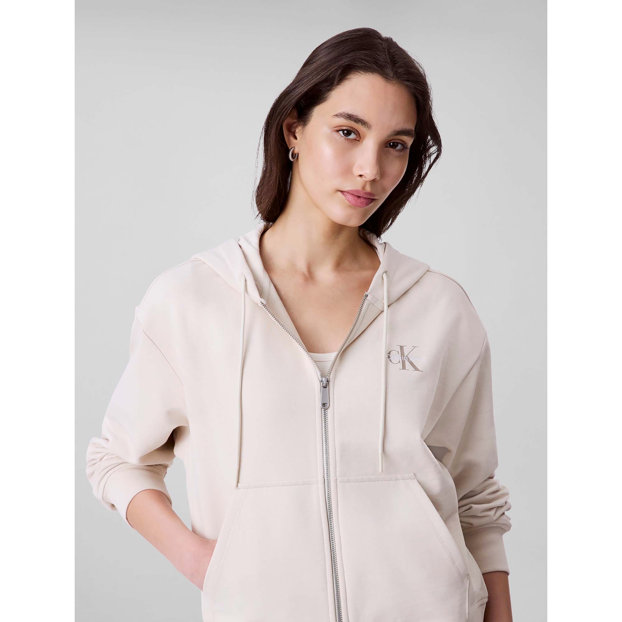 MONOLOGO_FRENCH_TERR_LV047B270G_ACG_Image_4