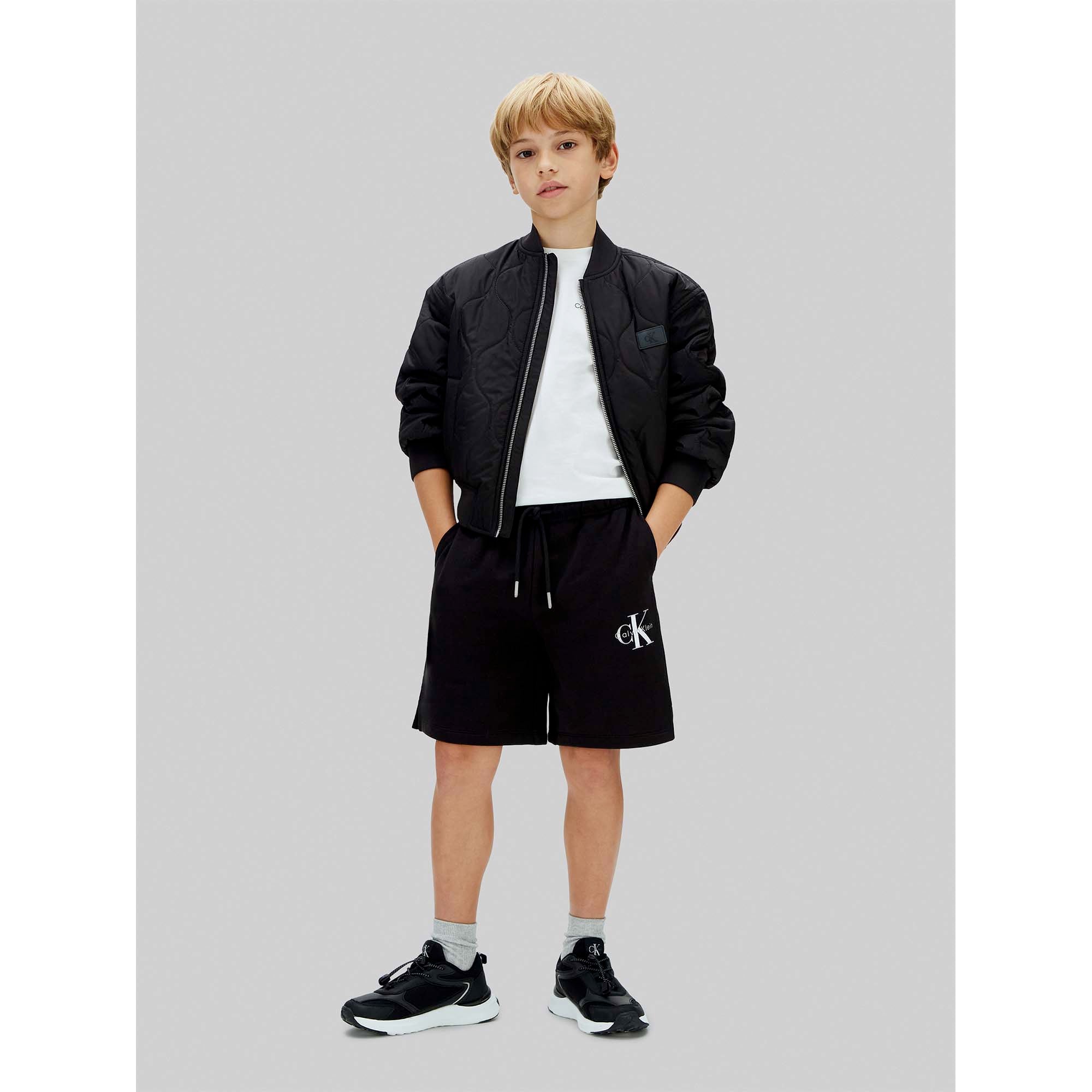 MONO_LOGO_RELAXED_SHORTS_CKLV1CKSJC51T_BEH_Image_2