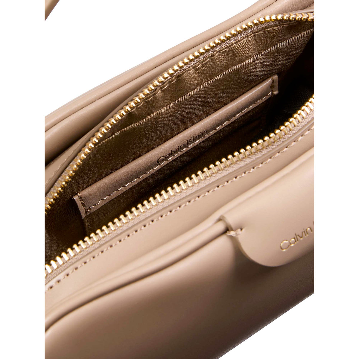 MULTI_COMPARTMENT_CAMERA_BAG_LV04F3370G_VFU_Image_3