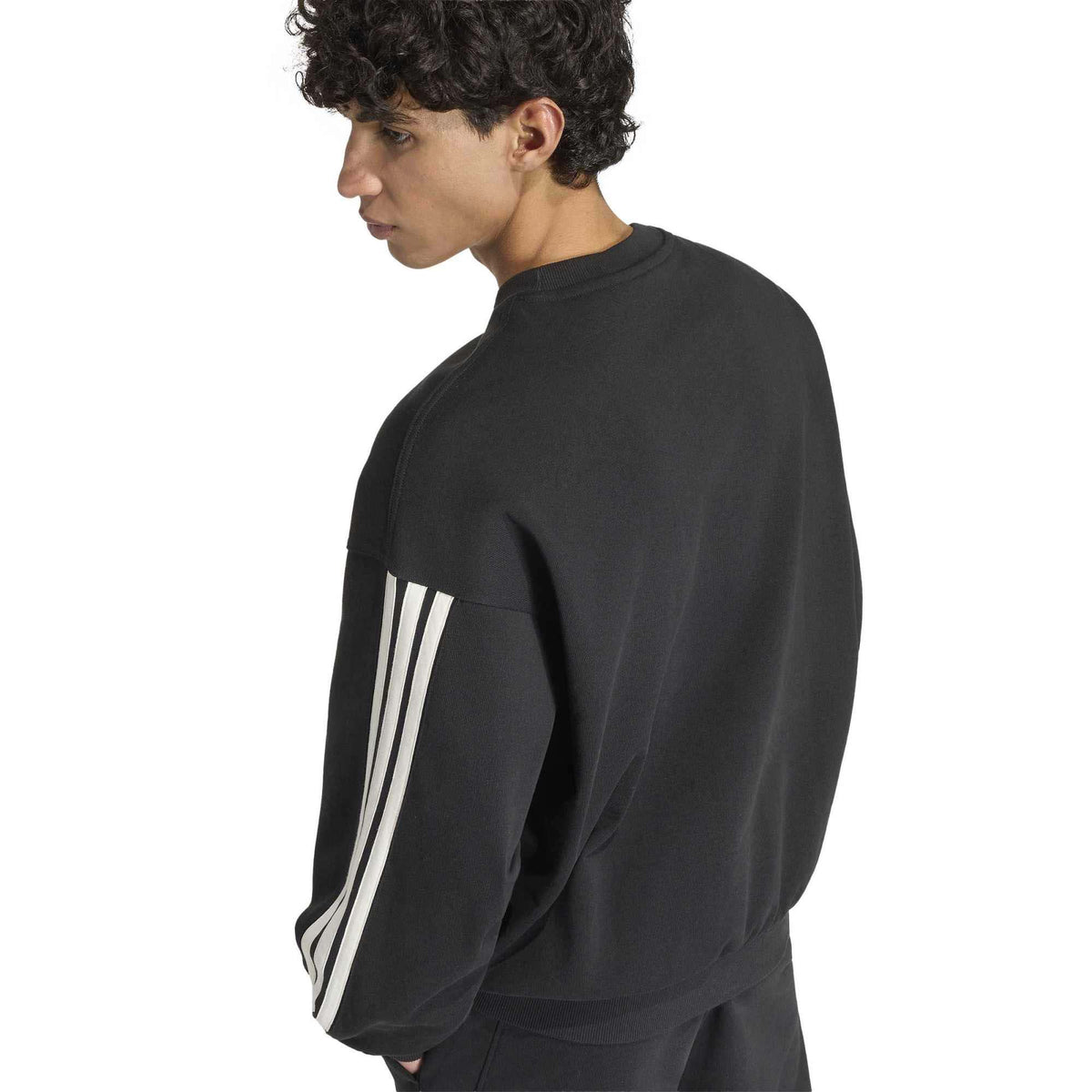 M_AK_3S_SWT_KW2370_BLACKOW_Image_6