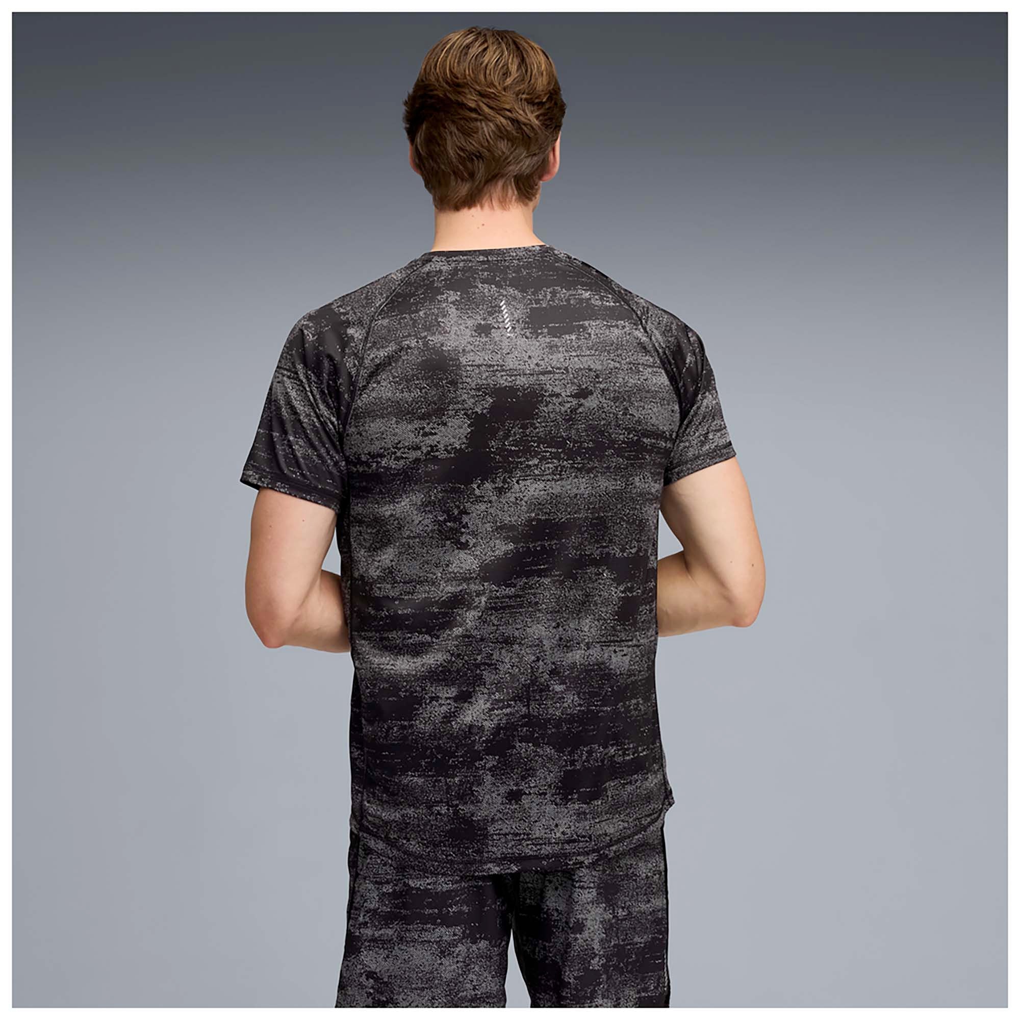 M_RUN_VELOCITY_AOP_TEE_528415_01_Image_3