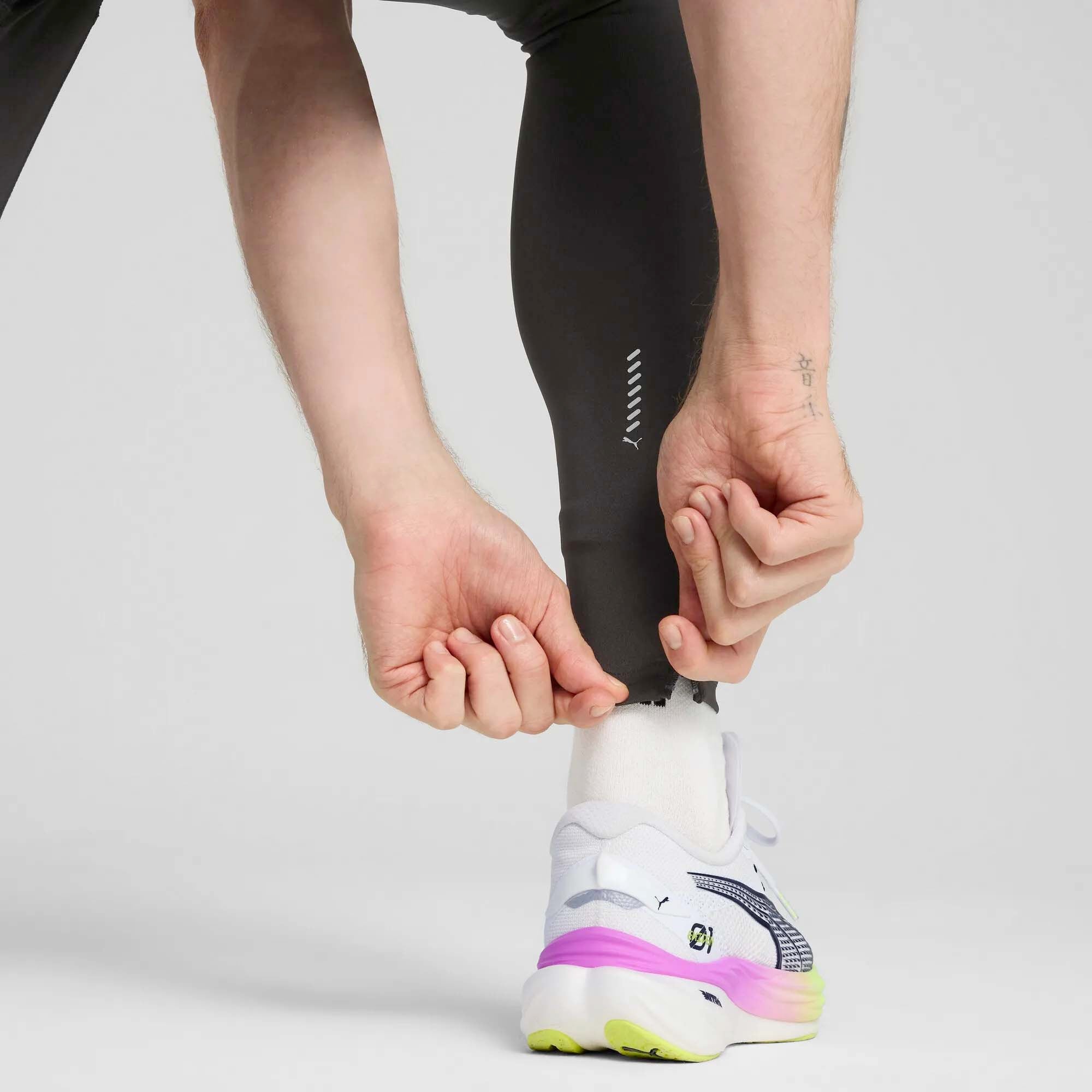 M_RUN_VELOCITY_LONG_TIGHT_526613_01_Image_7