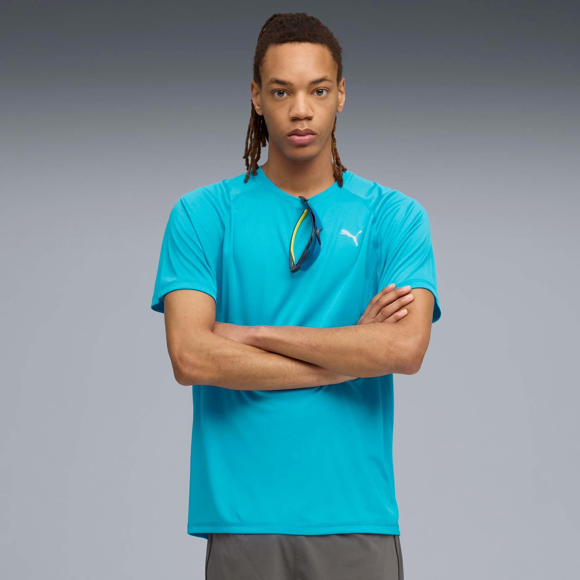 M_RUN_VELOCITY_TEE_POLY_526600_18_Image_2