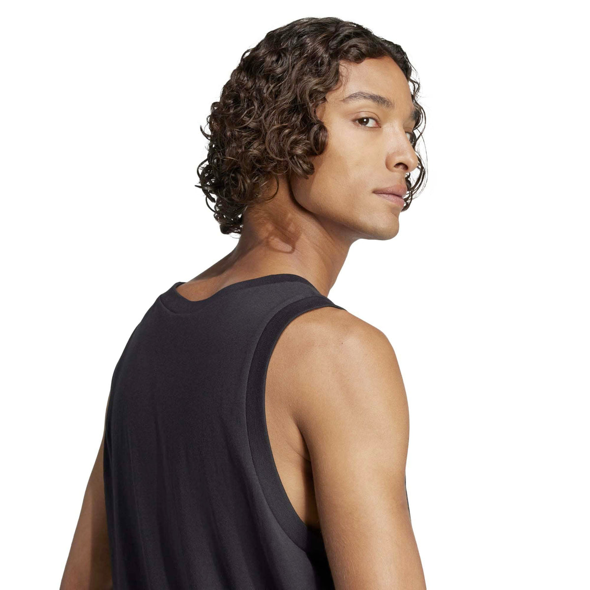 M_SL_TANK_JE8986_BLACKWH_Image_5