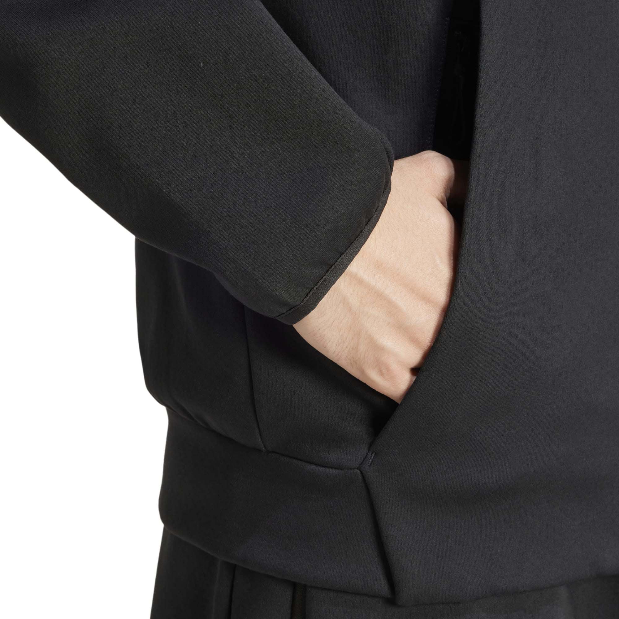 M_ZNE_FZ_JD5984_BLACKWH_Image_4