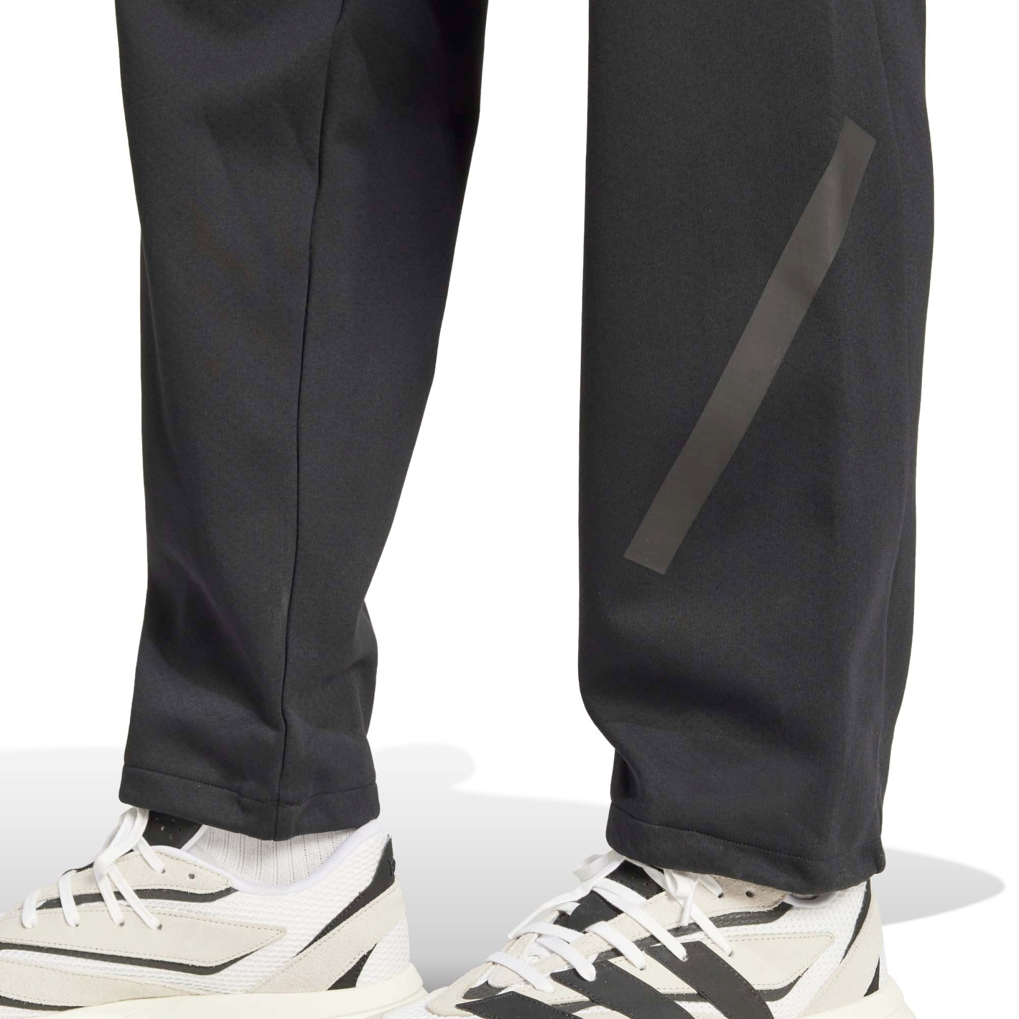 M_ZNE_OHPT_JC5478_BLACK_Image_5